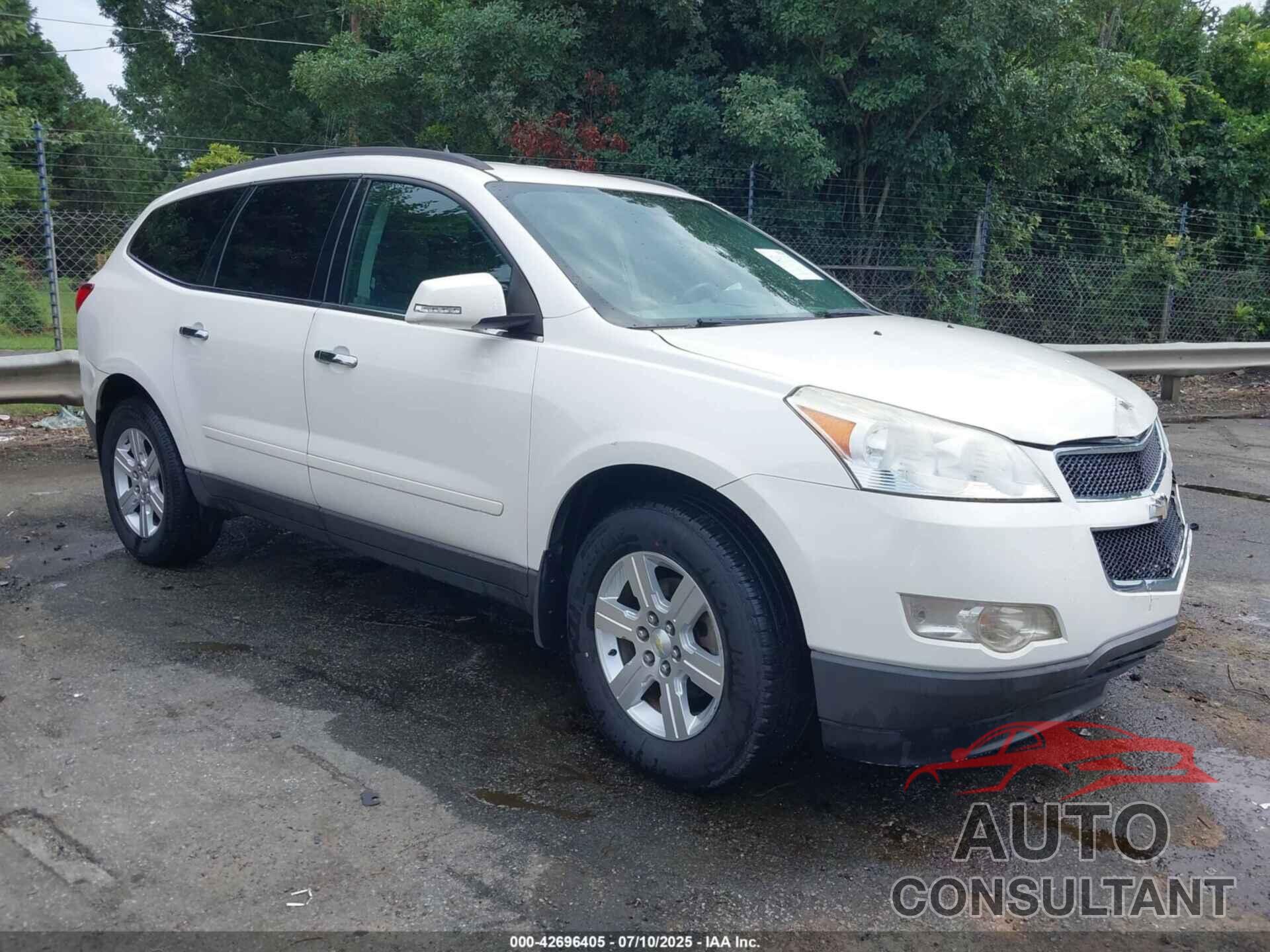 CHEVROLET TRAVERSE 2011 - 1GNKRGED2BJ349734