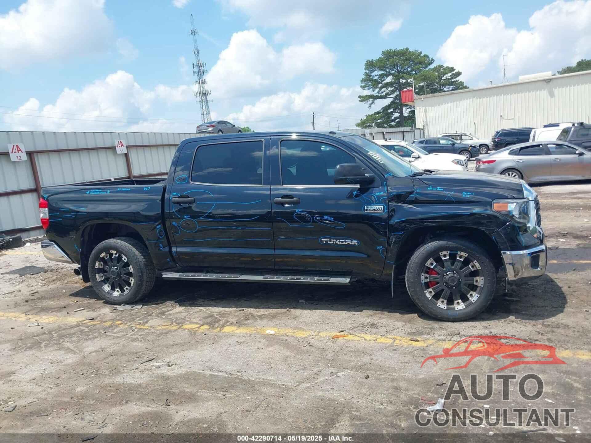 TOYOTA TUNDRA 2018 - 5TFEY5F1XJX232478