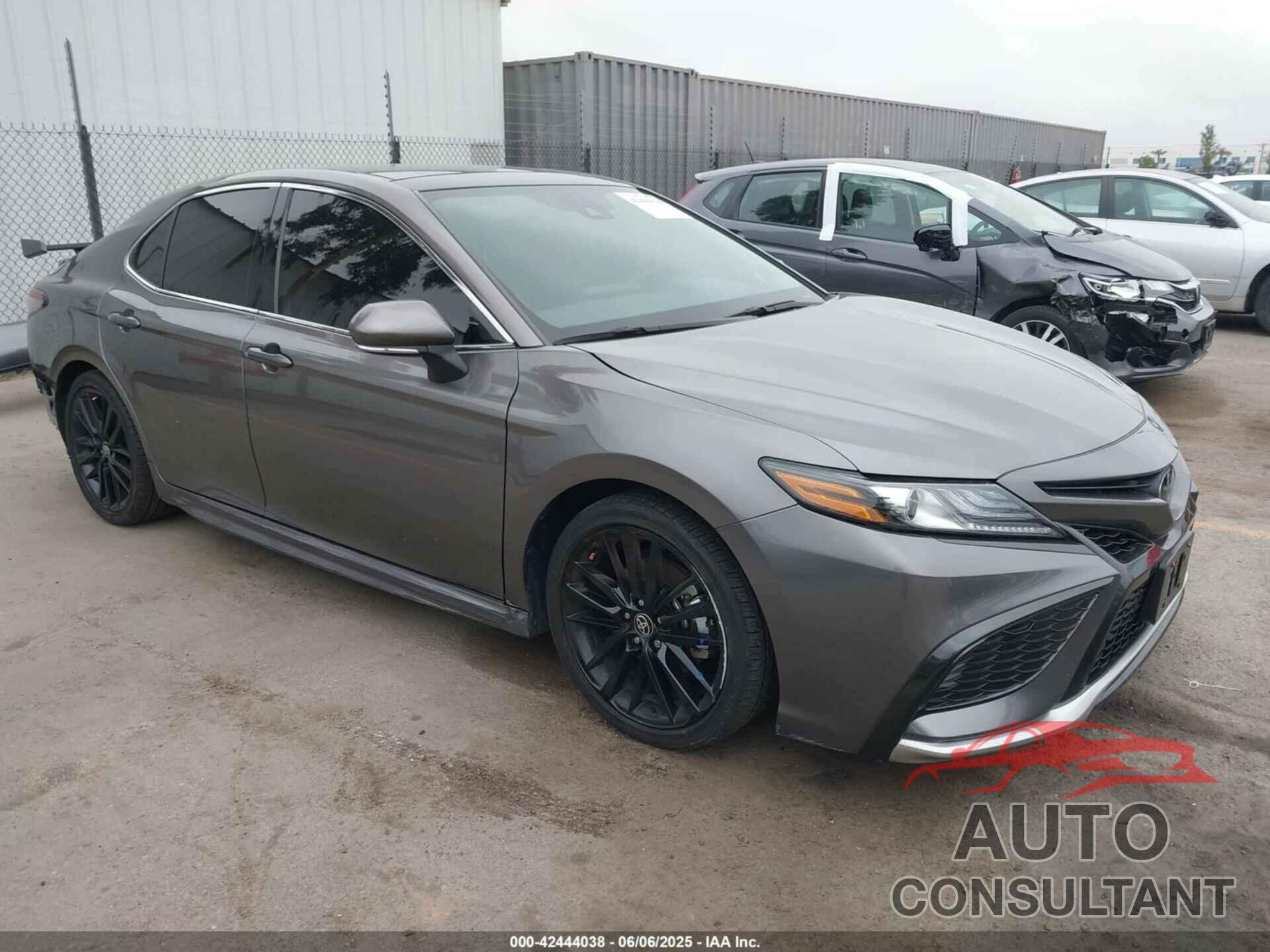 TOYOTA CAMRY 2024 - 4T1KZ1AK5RU103582