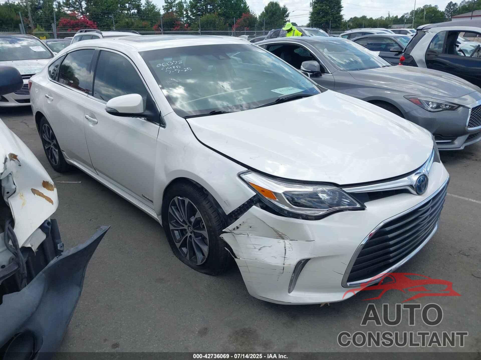 TOYOTA AVALON HYBRID 2018 - 4T1BD1EB7JU061378