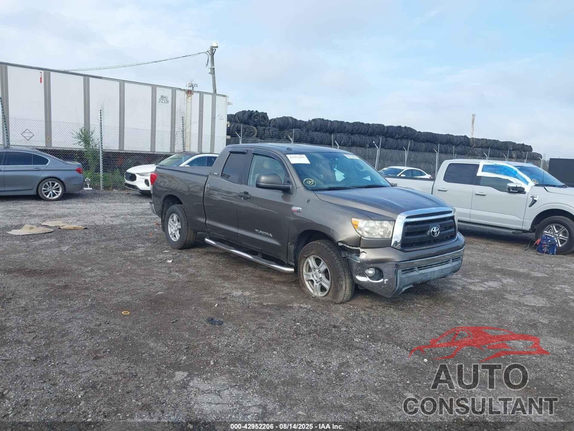 TOYOTA TUNDRA 2010 - 5TFUY5F16AX141008