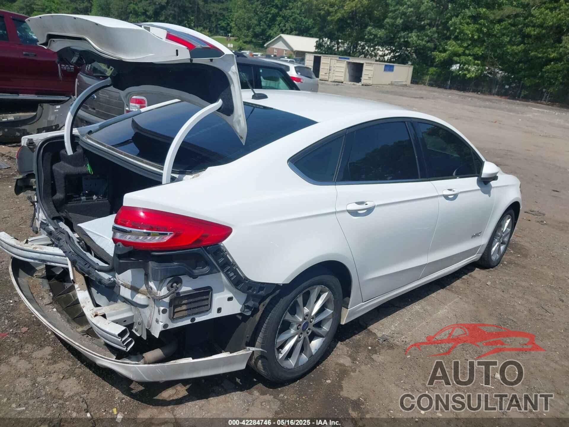 FORD FUSION HYBRID 2017 - 3FA6P0LU8HR318048