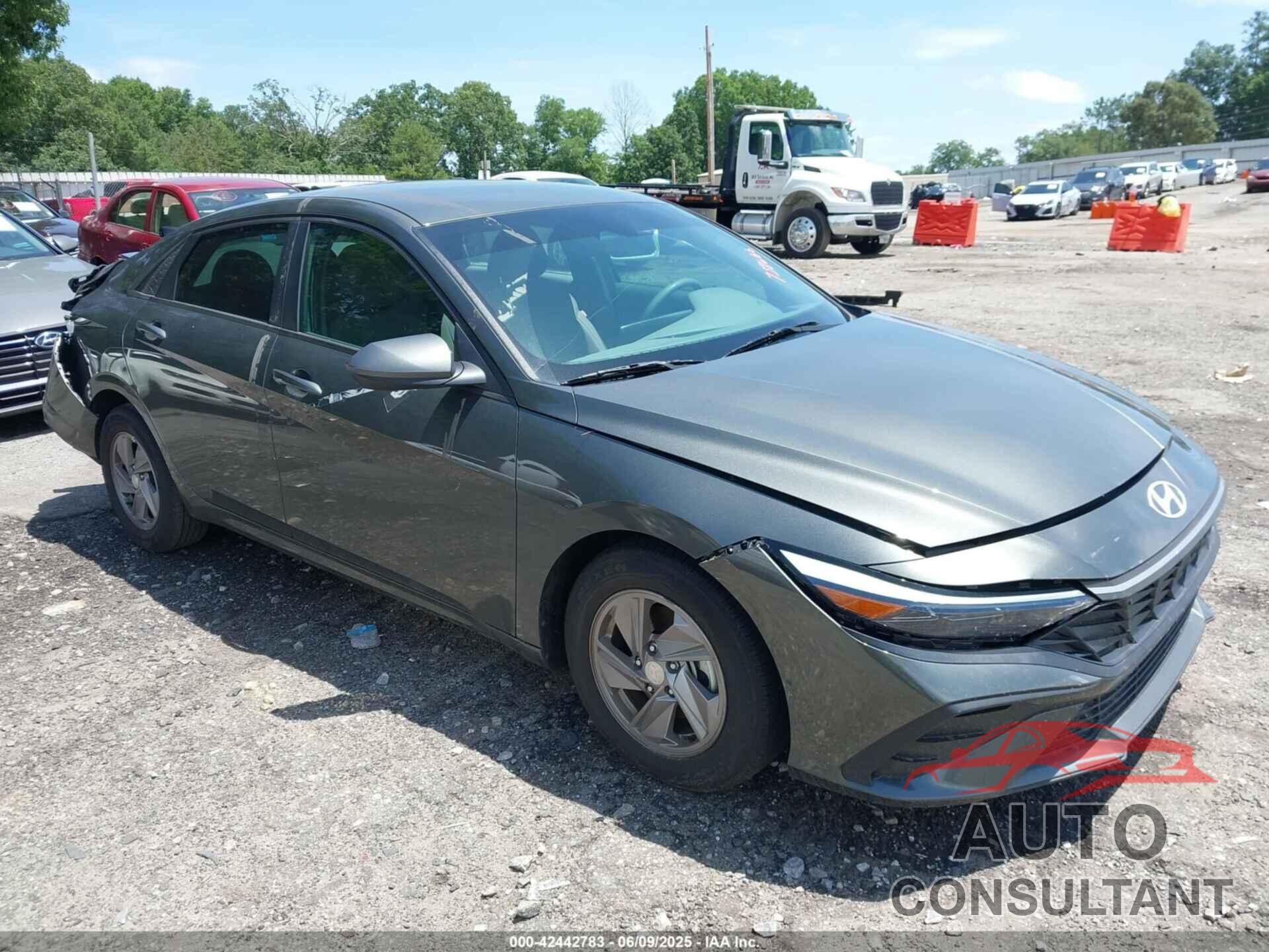 HYUNDAI ELANTRA 2024 - KMHLL4DG0RU758666