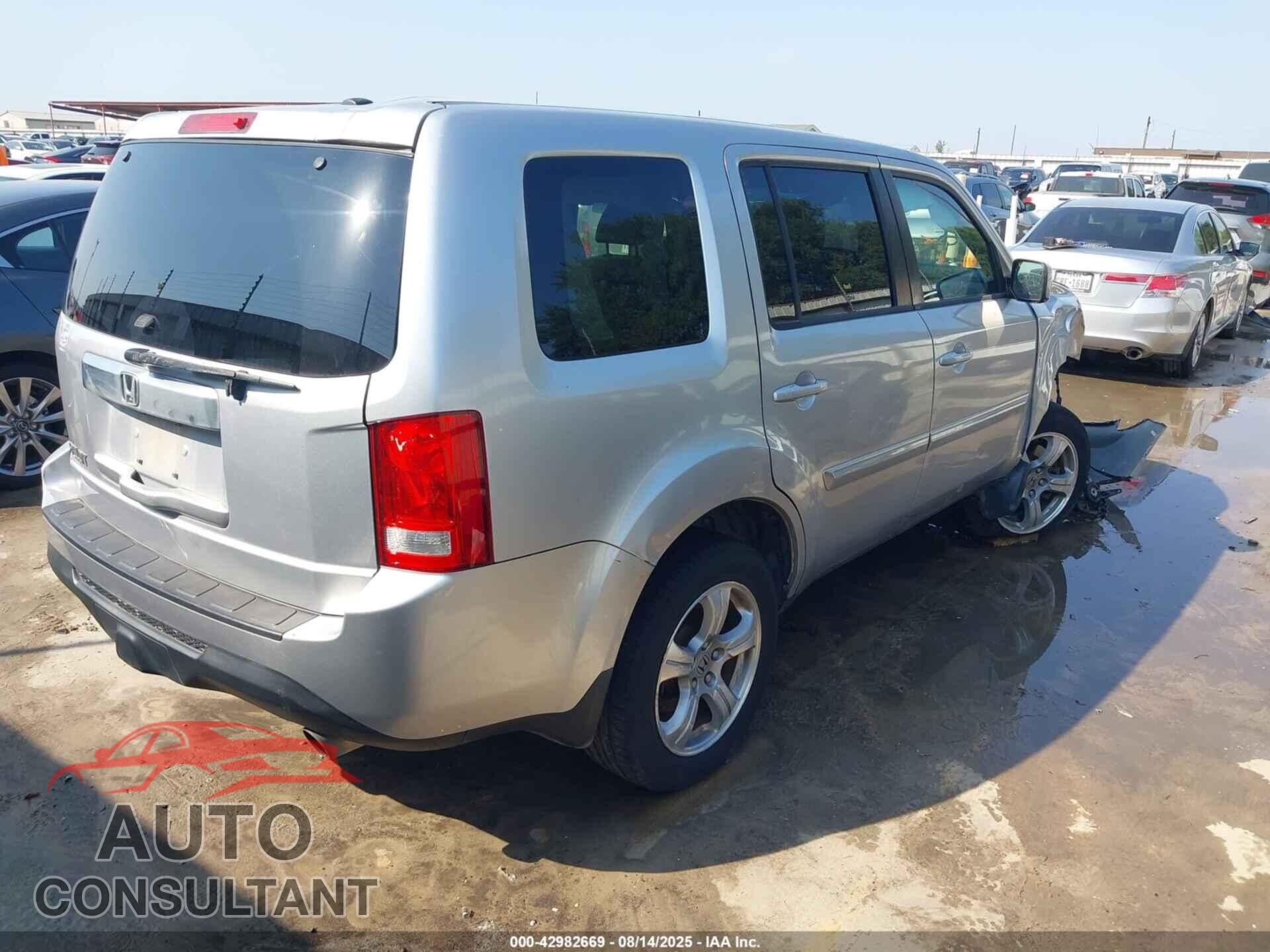 HONDA PILOT 2012 - 5FNYF3H6XCB032178