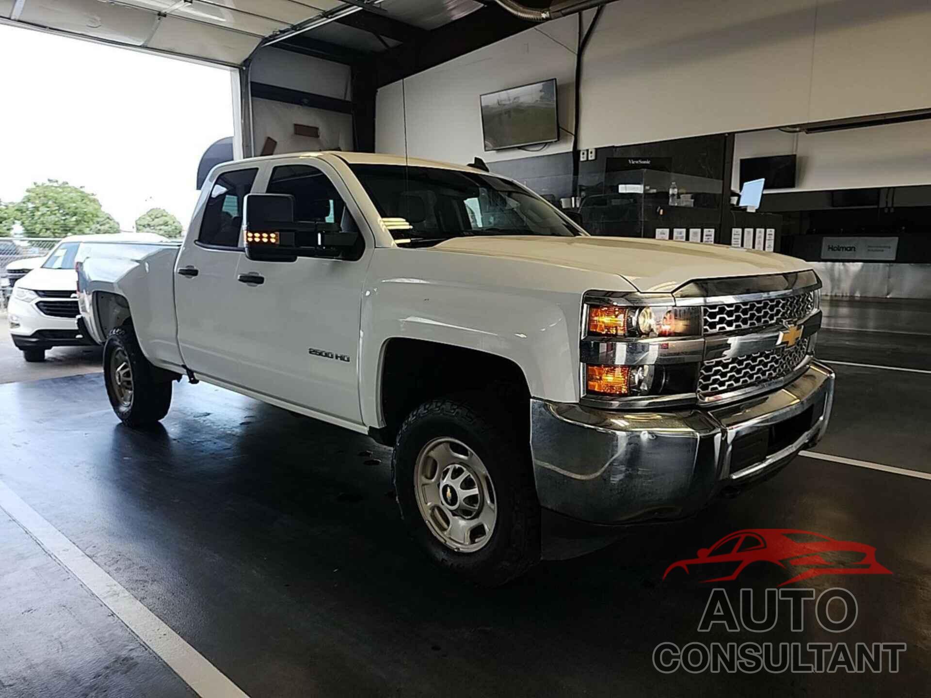 CHEVROLET SILVERADO 2019 - 2GC2KREG0K1200817