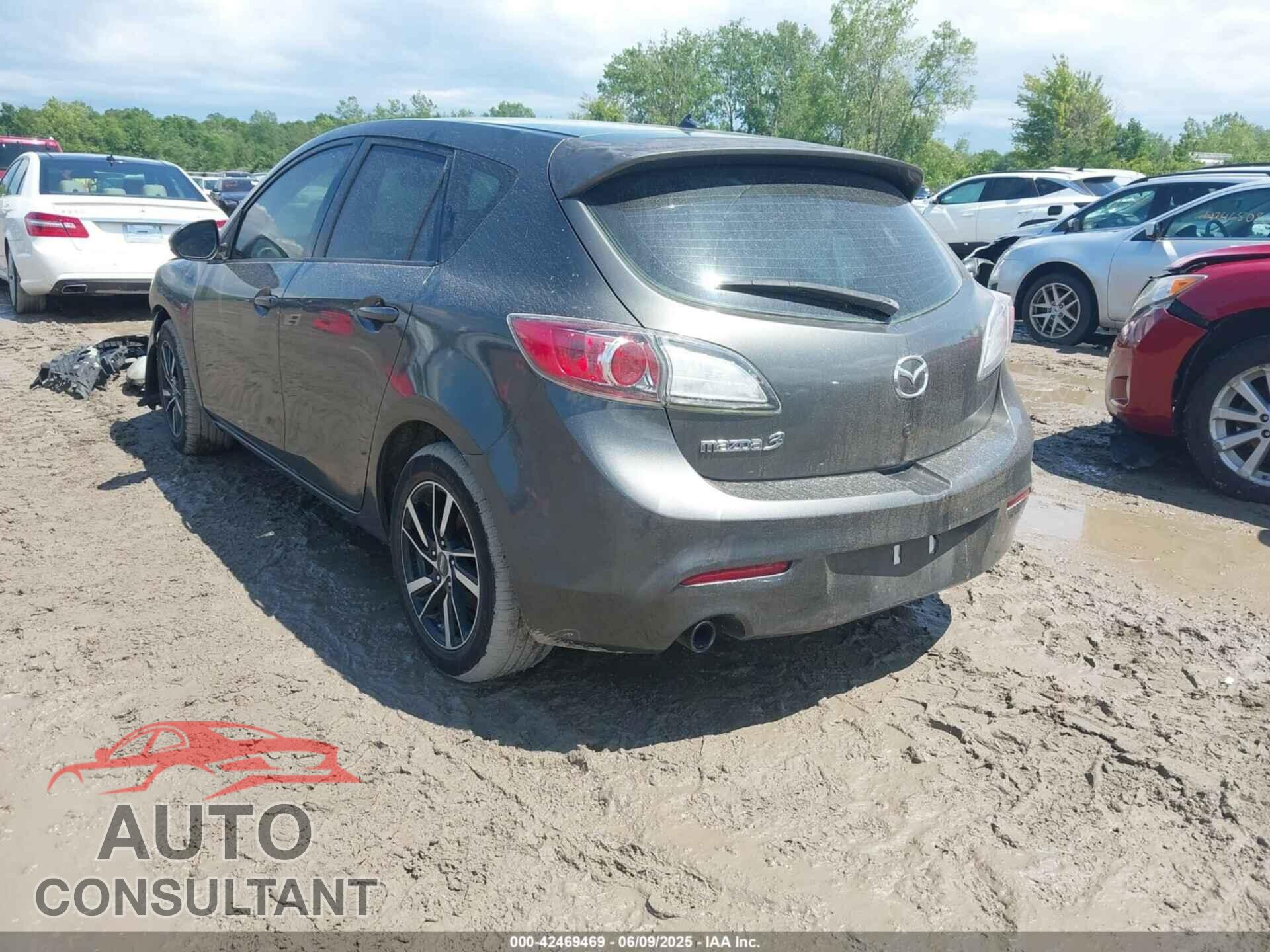 MAZDA MAZDA3 2012 - JM1BL1L79C1532909