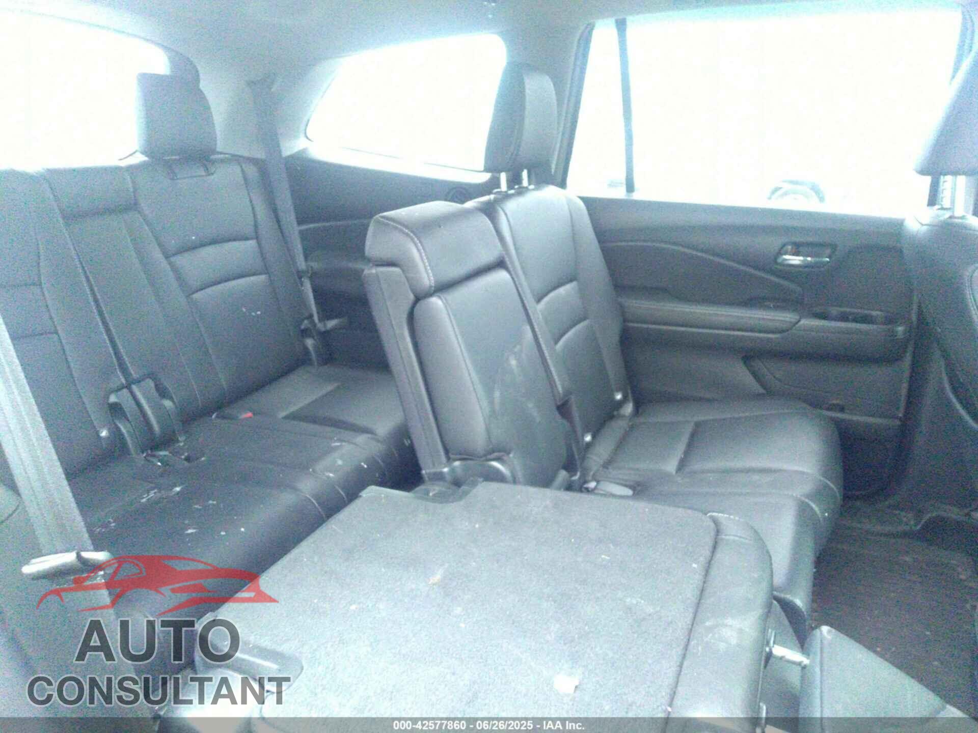 HONDA PILOT 2017 - 5FNYF6H53HB011219