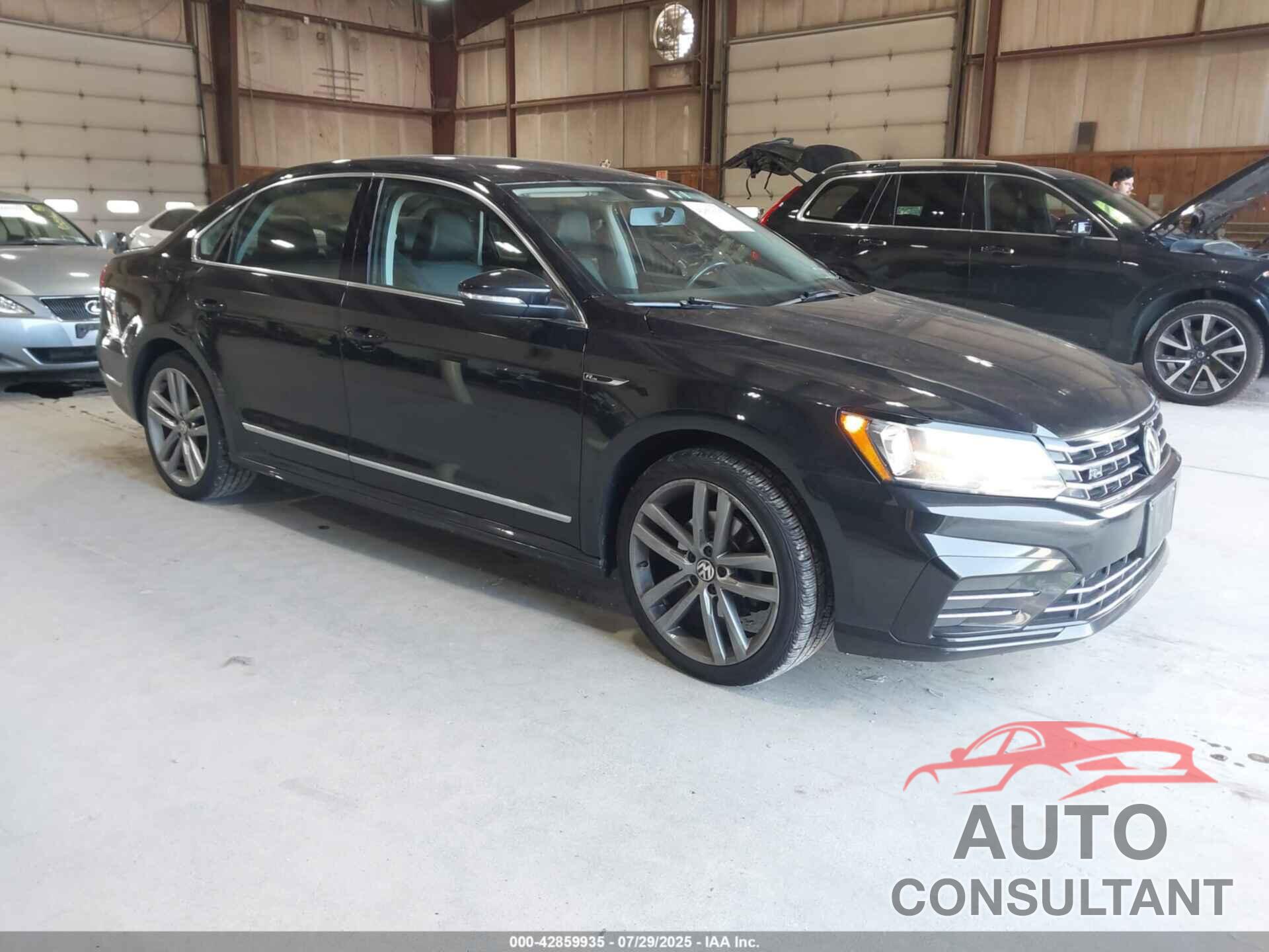 VOLKSWAGEN PASSAT 2017 - 1VWDT7A32HC061352