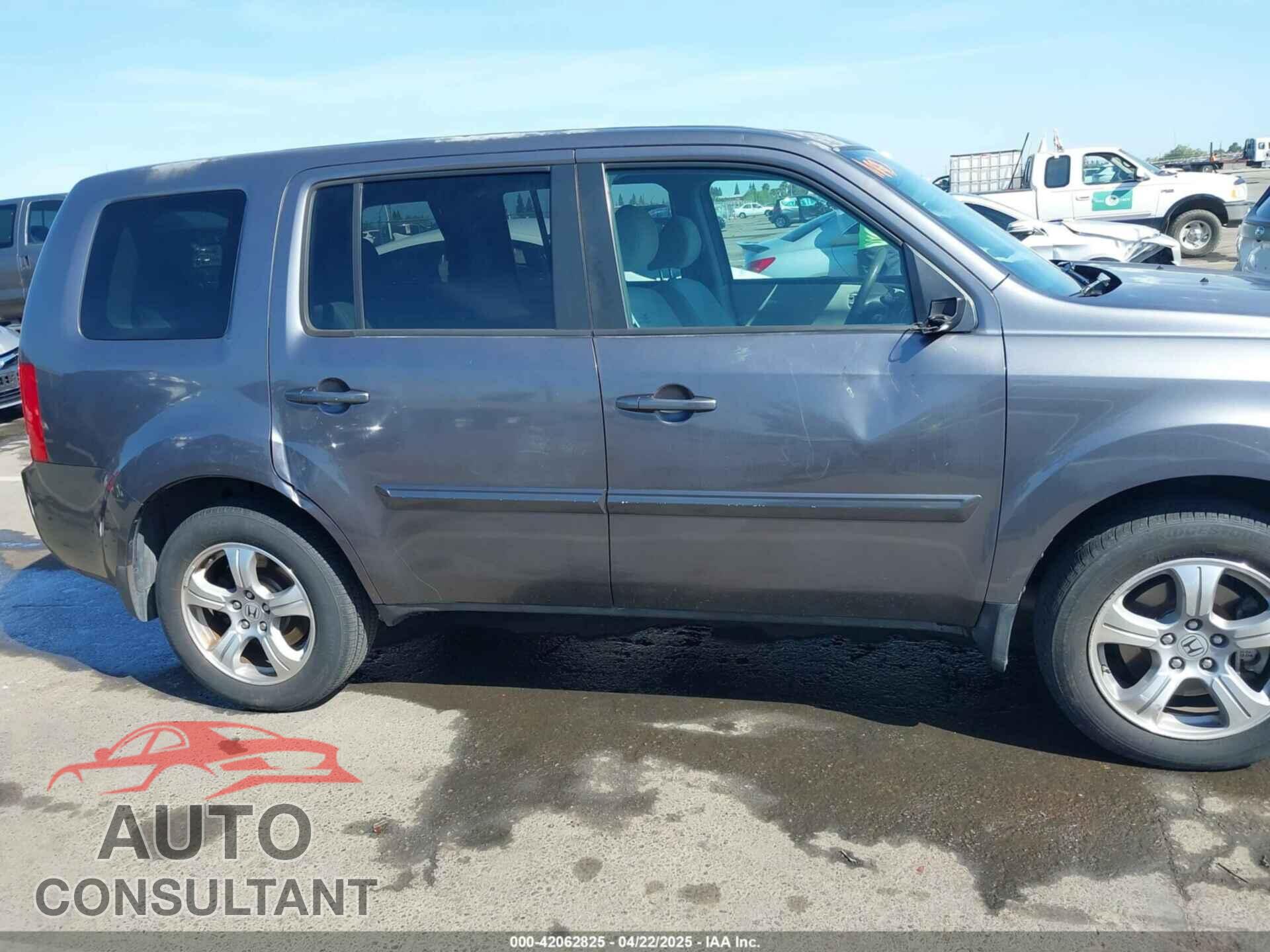 HONDA PILOT 2014 - 5FNYF3H44EB004796