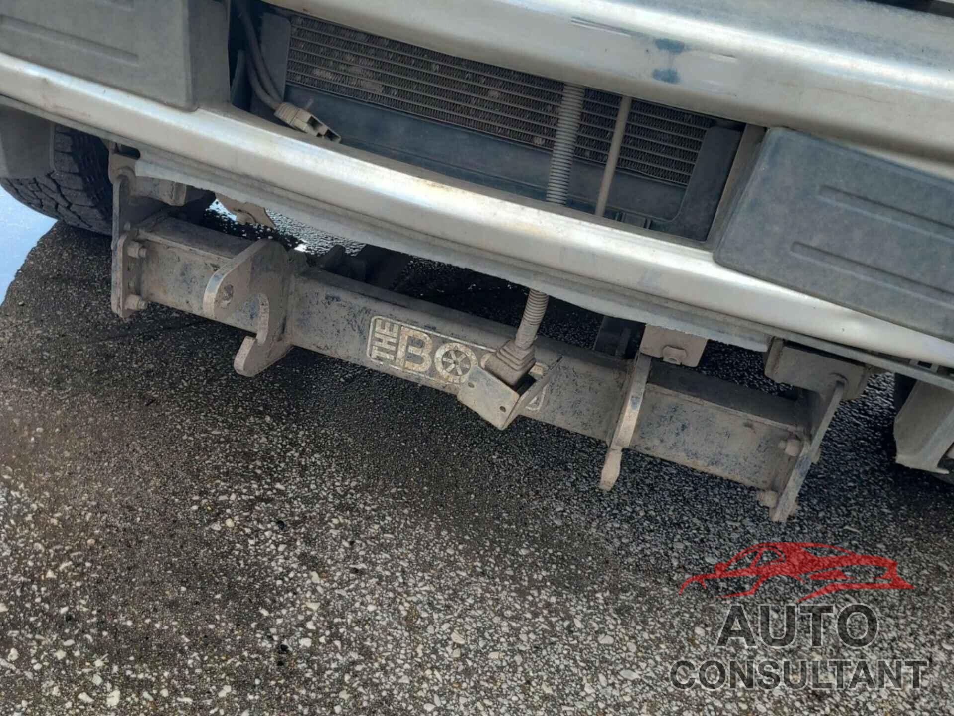 CHEVROLET SILVERADO 2018 - 1GC2KUEG1JZ330212