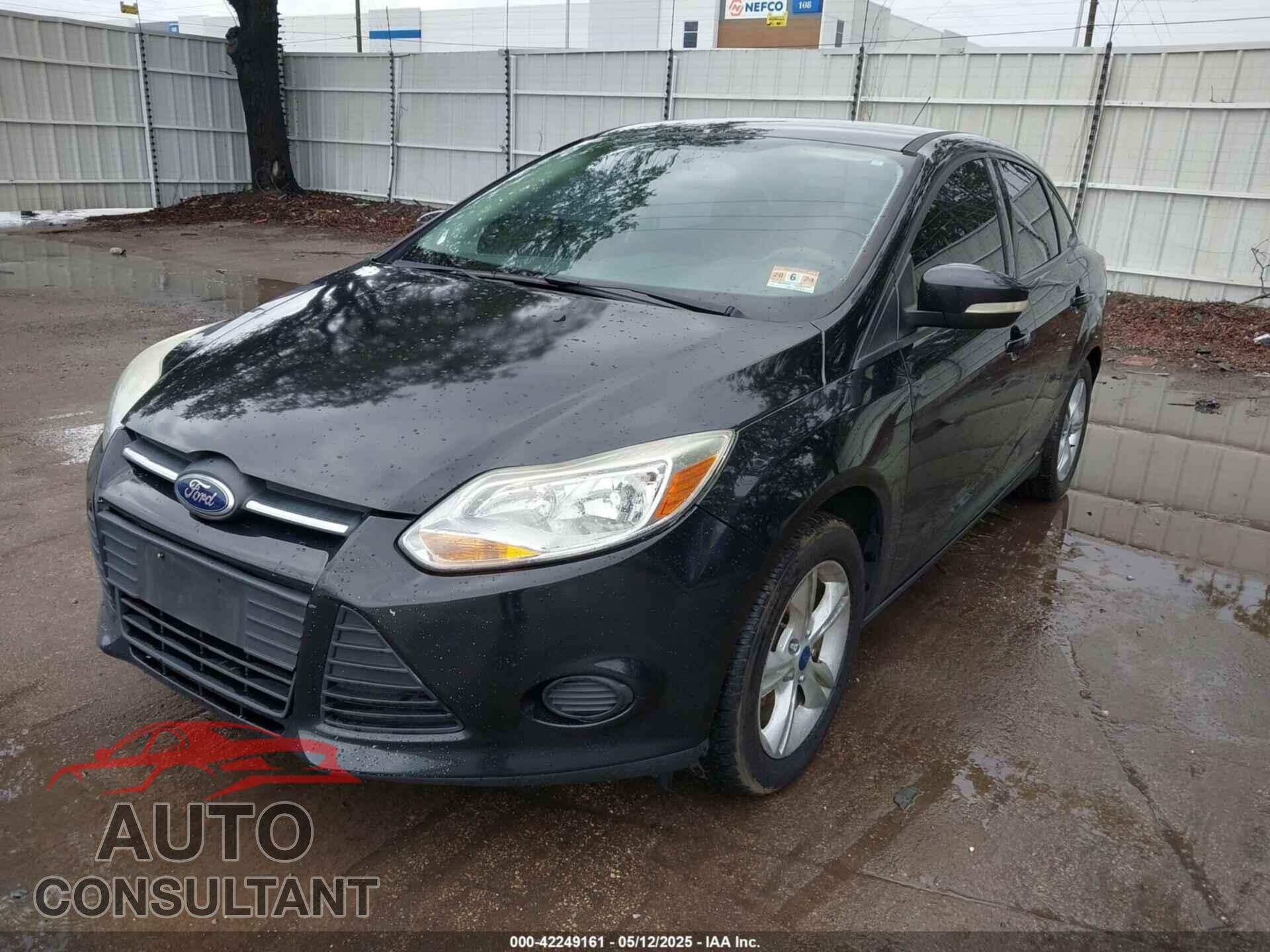 FORD FOCUS 2014 - 1FADP3F22EL106243