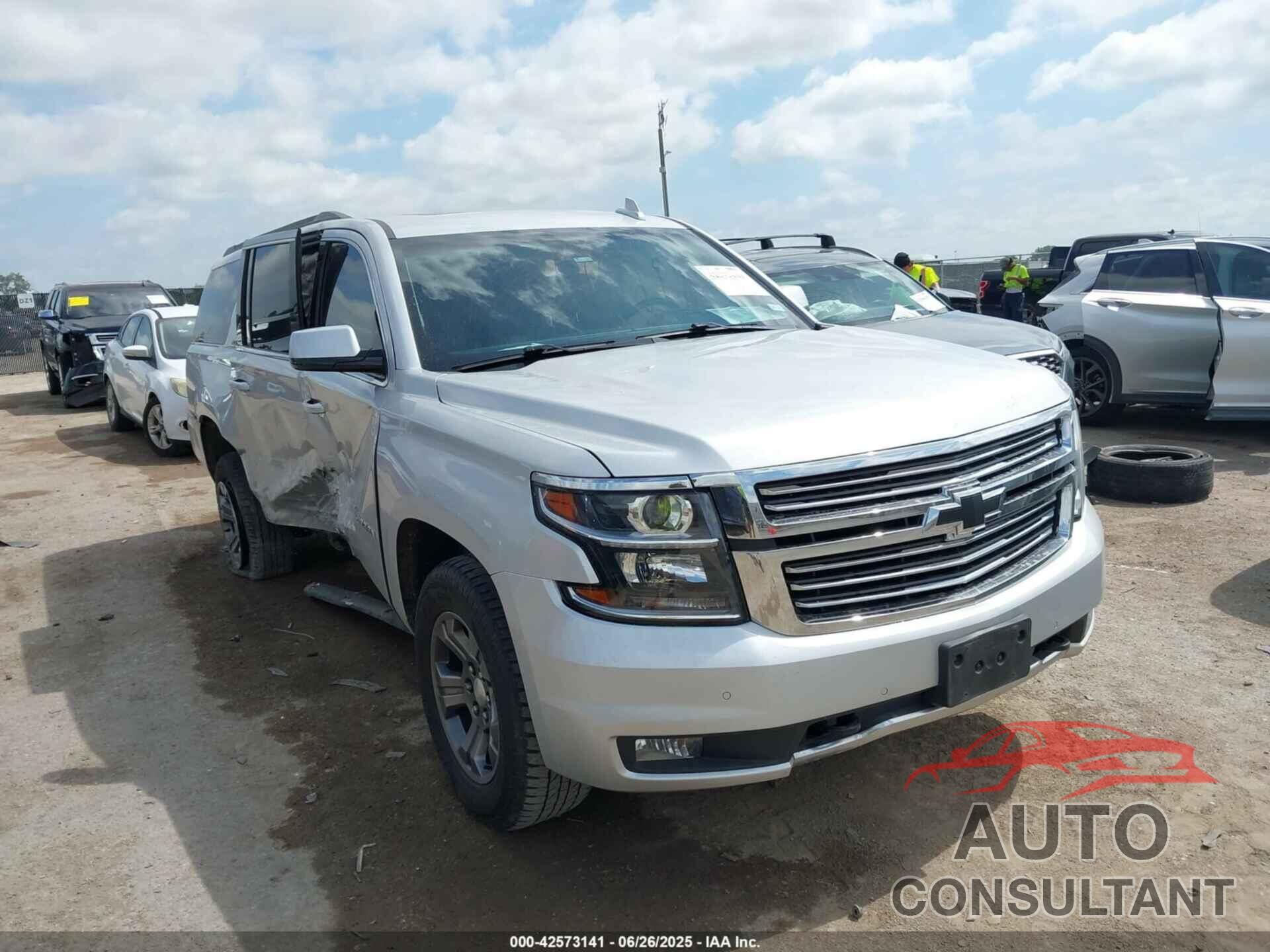 CHEVROLET SUBURBAN 2019 - 1GNSKHKC6KR262748