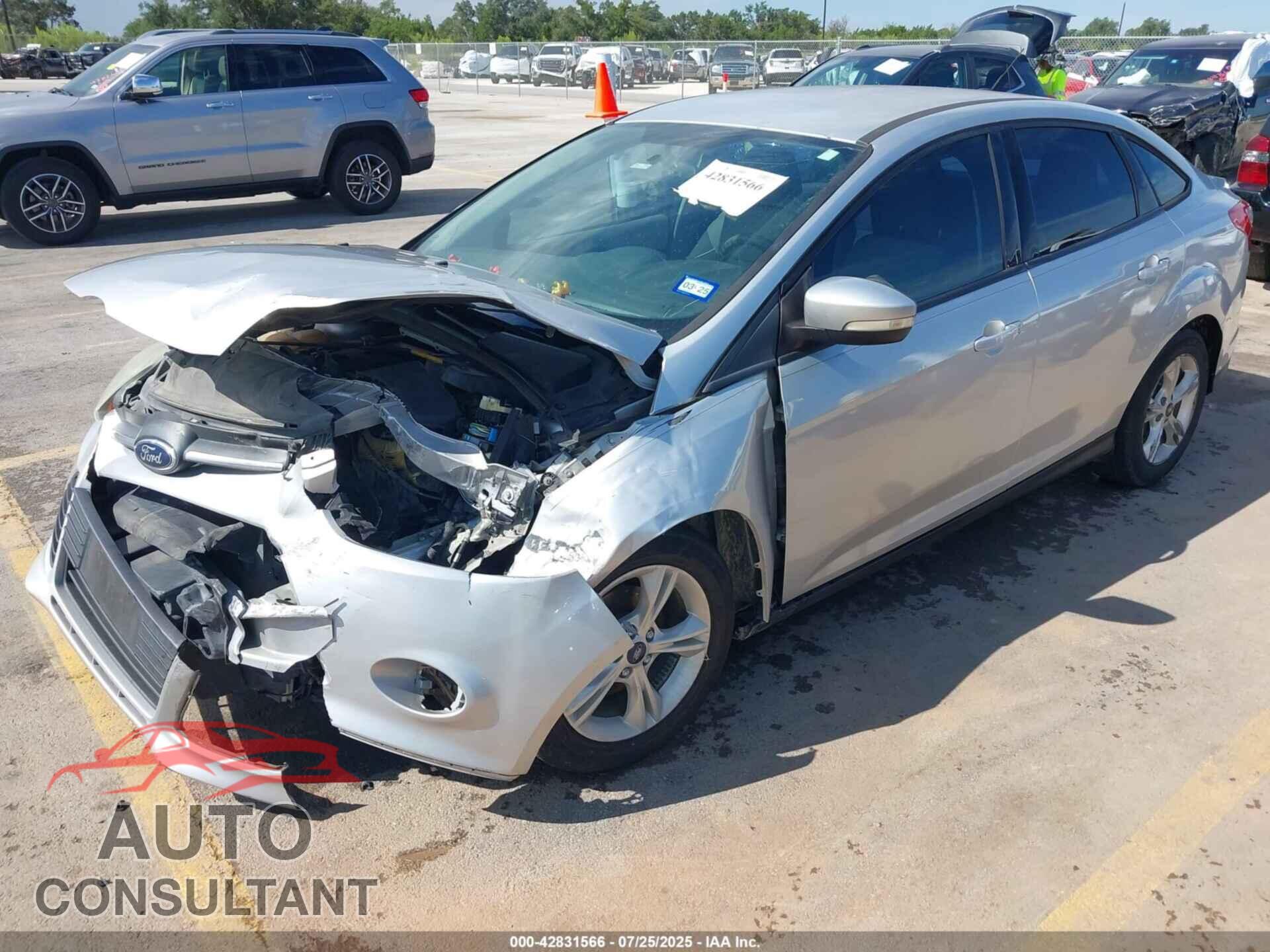 FORD FOCUS 2014 - 1FADP3F25EL440606