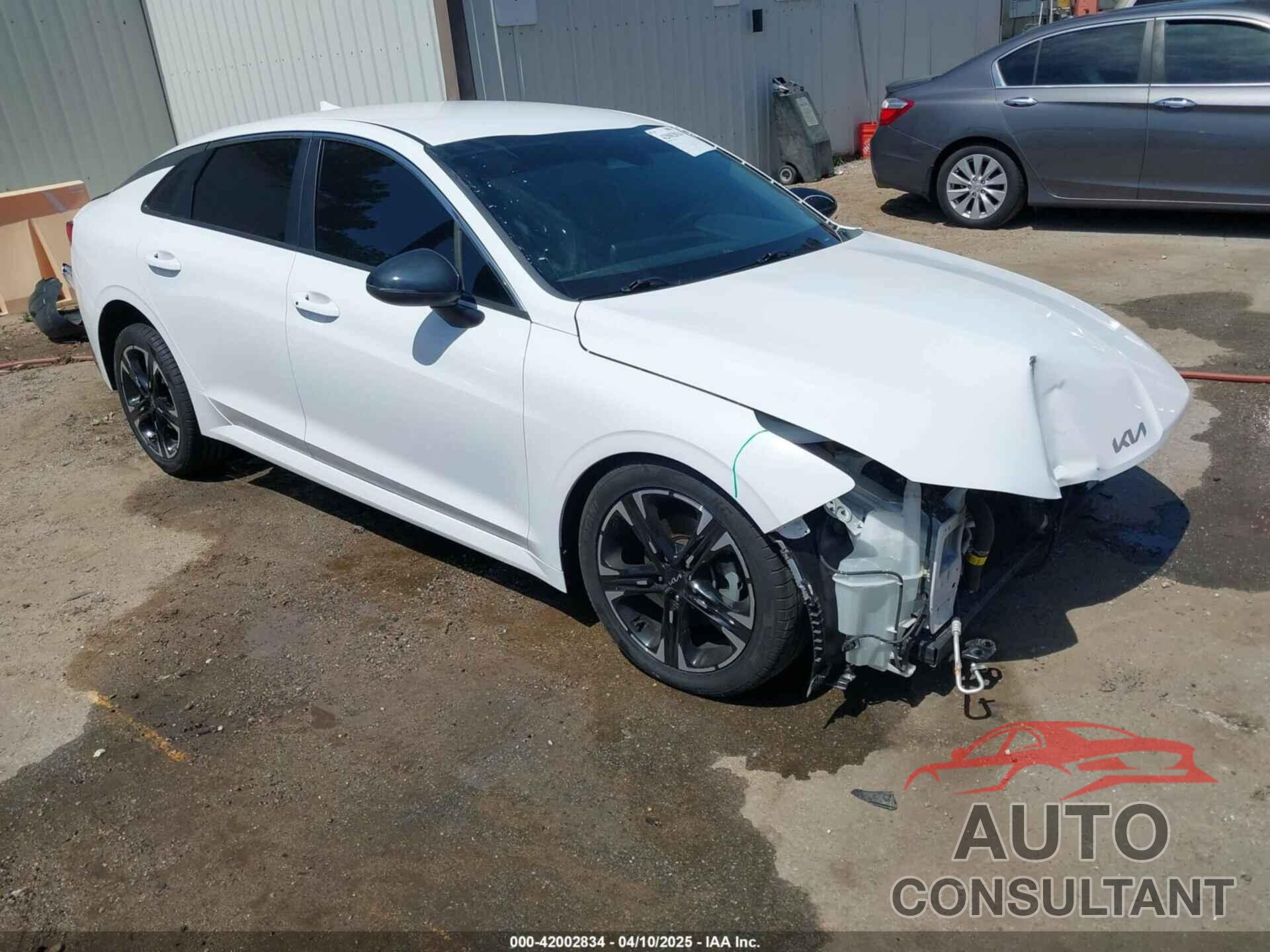 KIA K5 2022 - 5XXG64J28NG140615