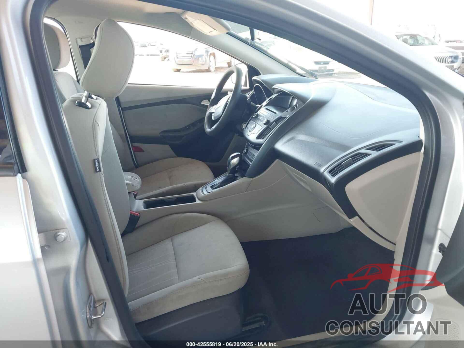 FORD FOCUS 2016 - 1FADP3F23GL405839