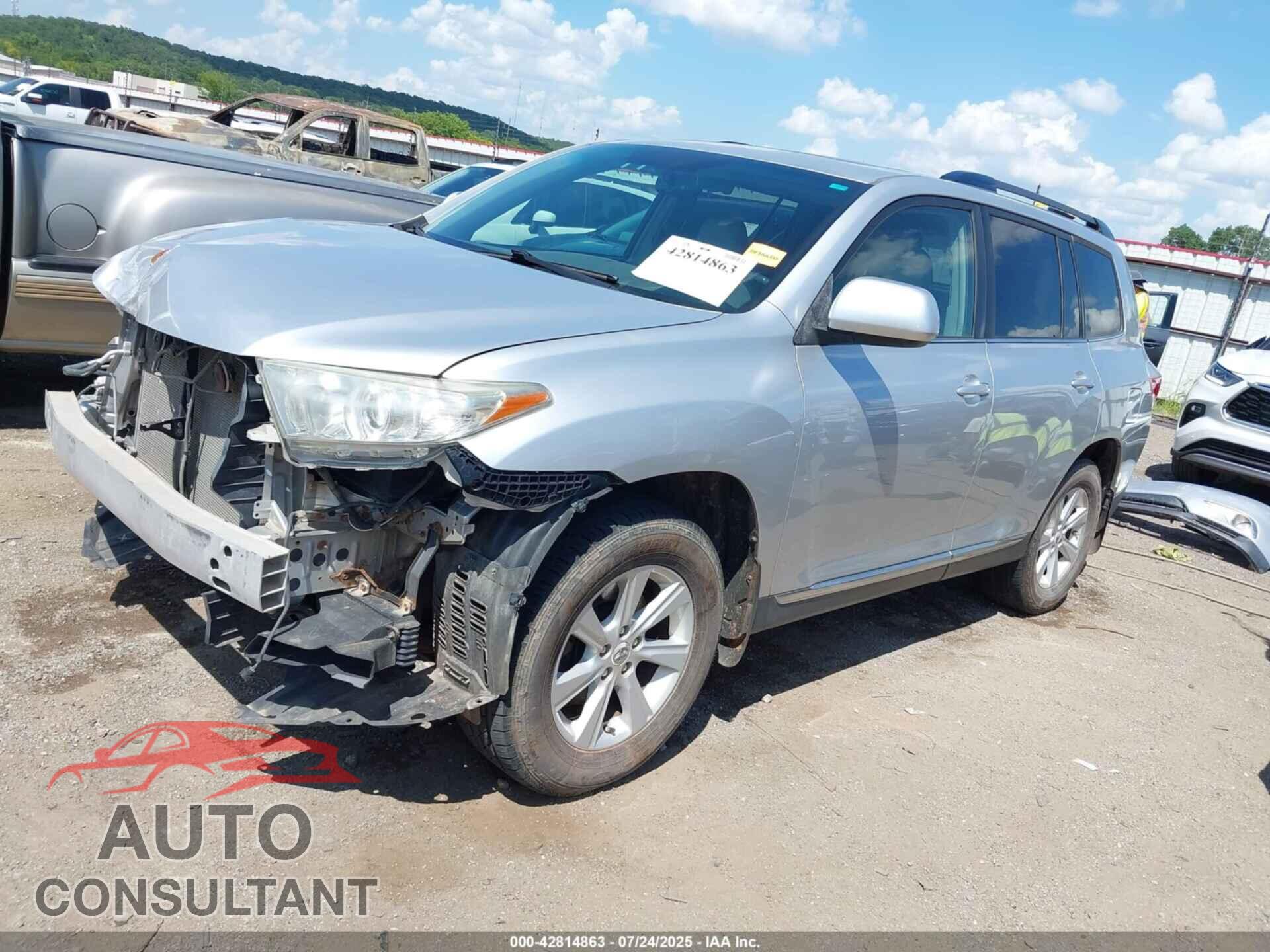 TOYOTA HIGHLANDER 2012 - 5TDBK3EH1CS157900