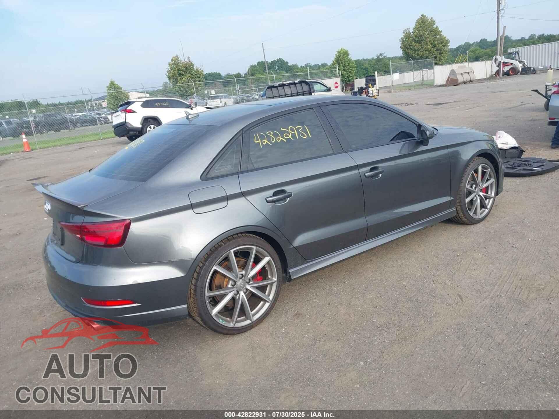 AUDI S3 2018 - WAUB1GFF5J1074596