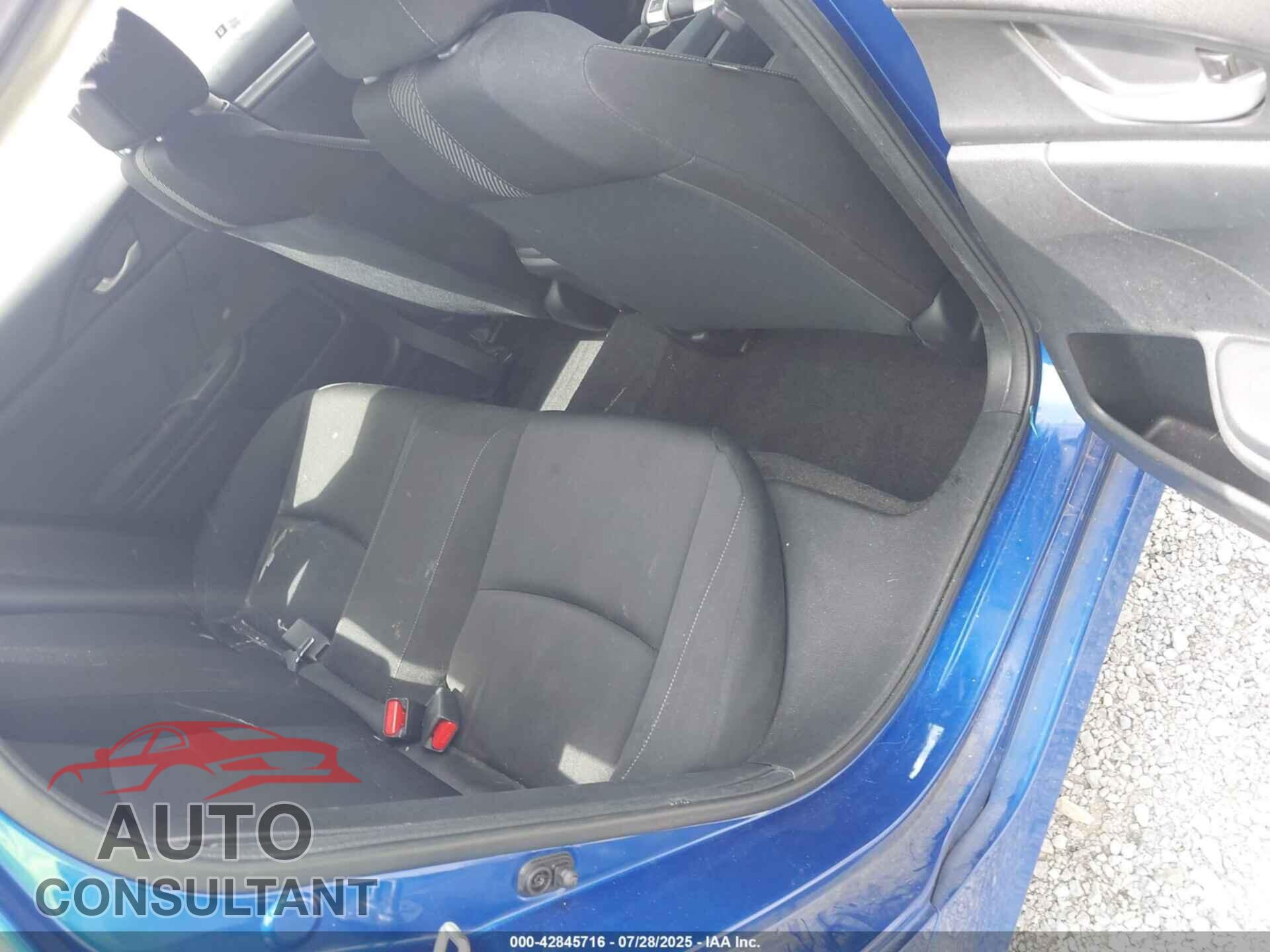 HONDA CIVIC 2017 - 2HGFC2F52HH513422
