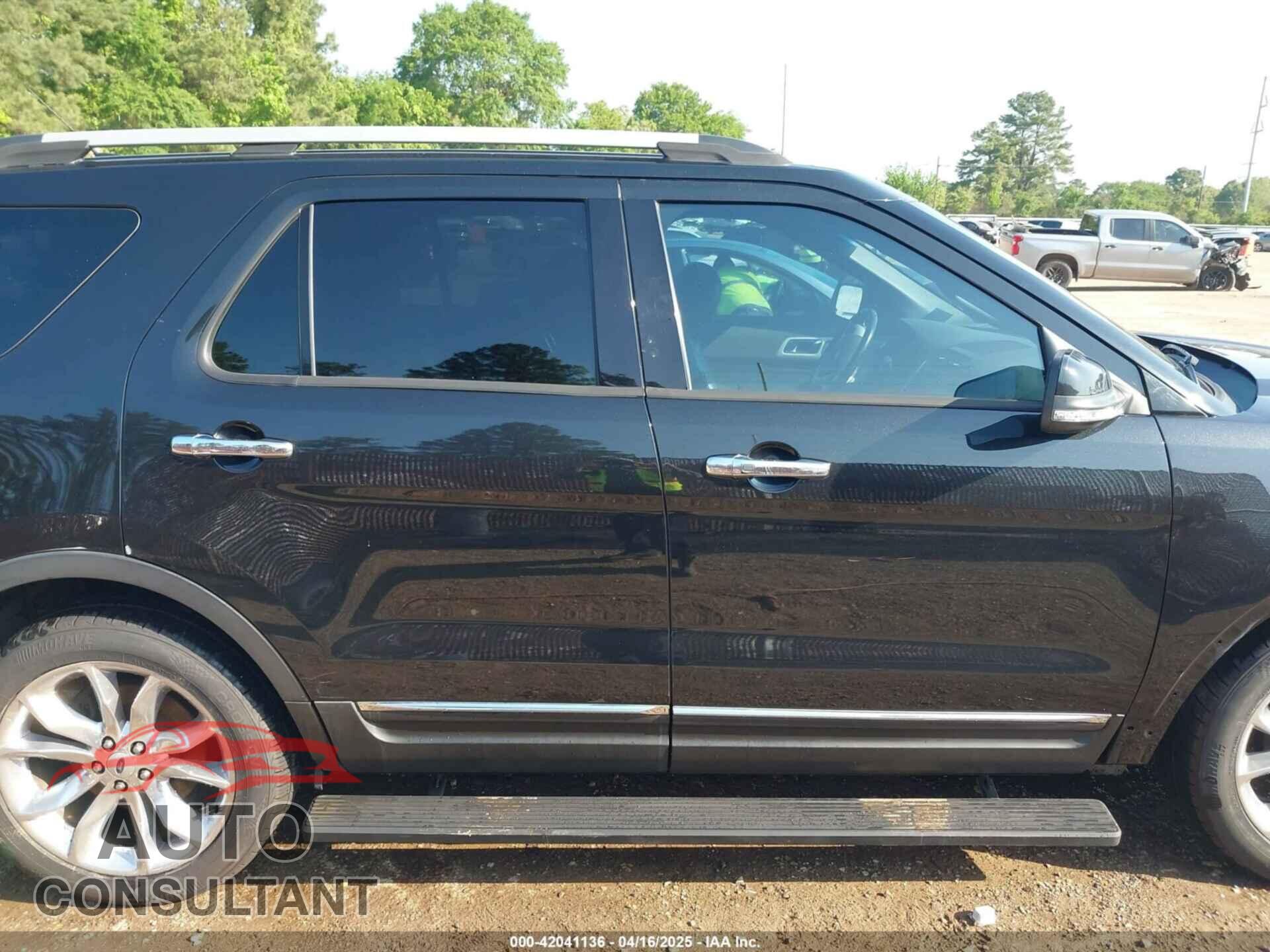 FORD EXPLORER 2013 - 1FM5K7F89DGA37515