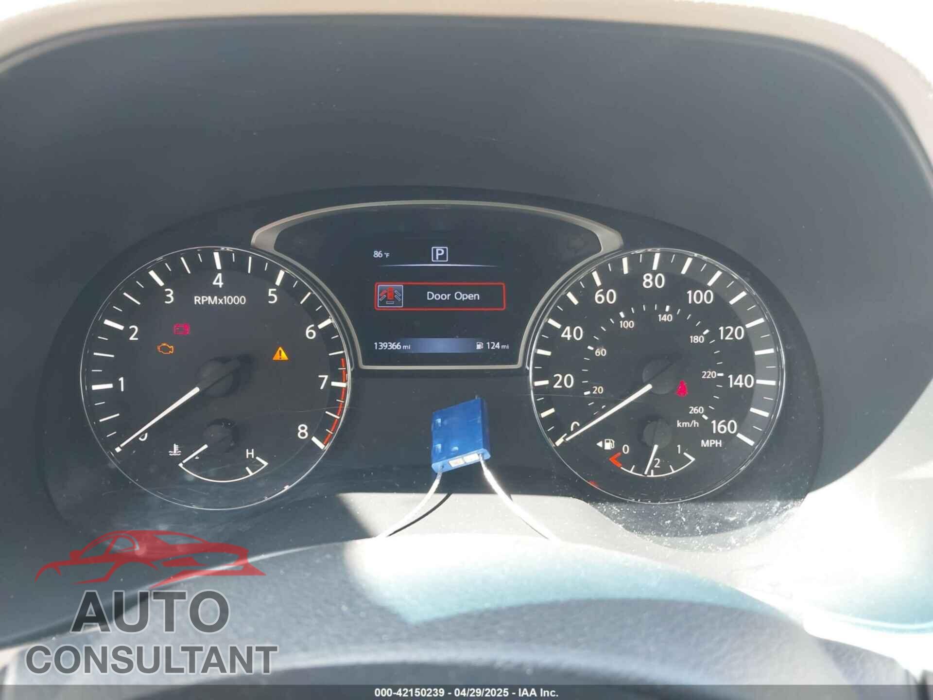 NISSAN PATHFINDER 2017 - 5N1DR2MN0HC667357