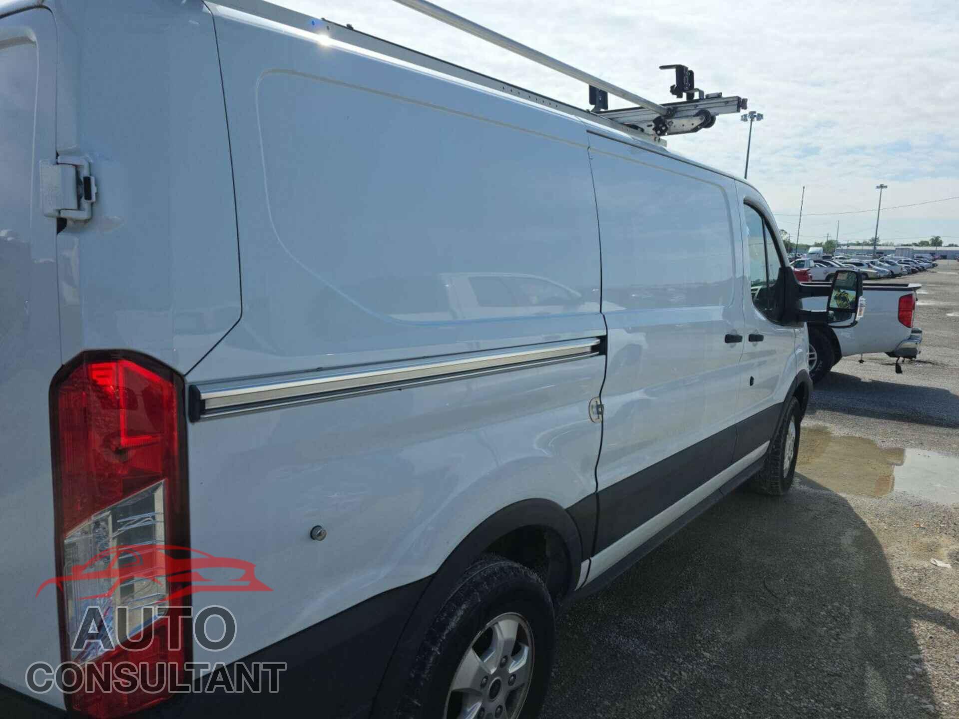 FORD TRANSIT 2019 - 1FTYR1YG5KKA38069