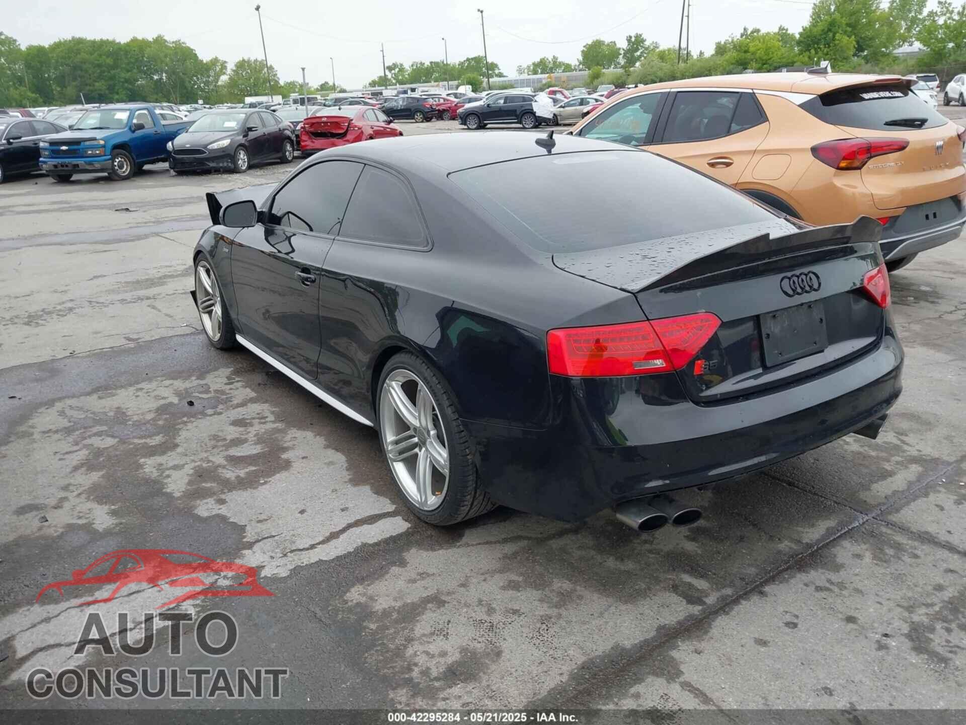 AUDI S5 2013 - WAUCGAFR2DA074960