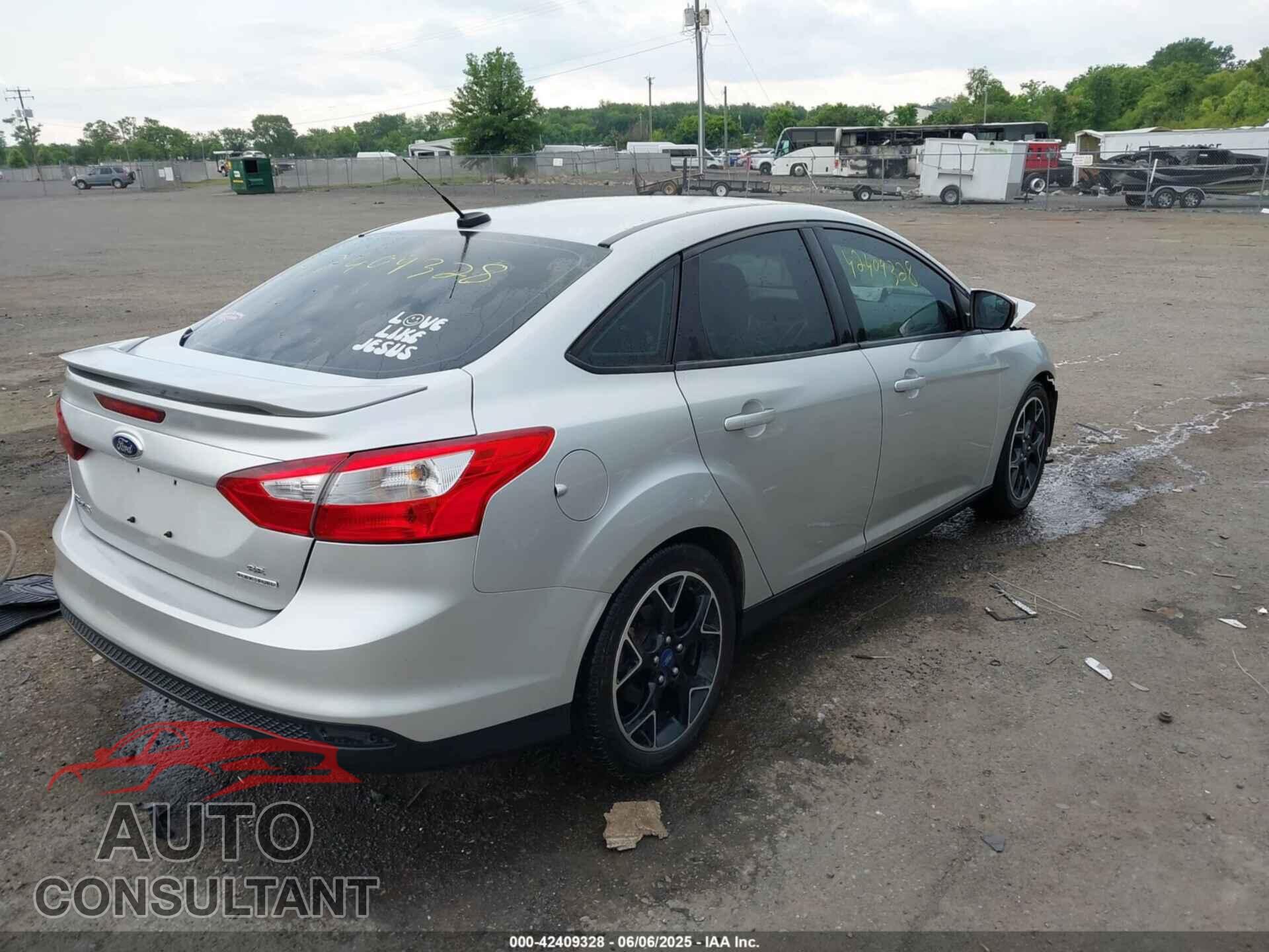 FORD FOCUS 2014 - 1FADP3F27EL167393