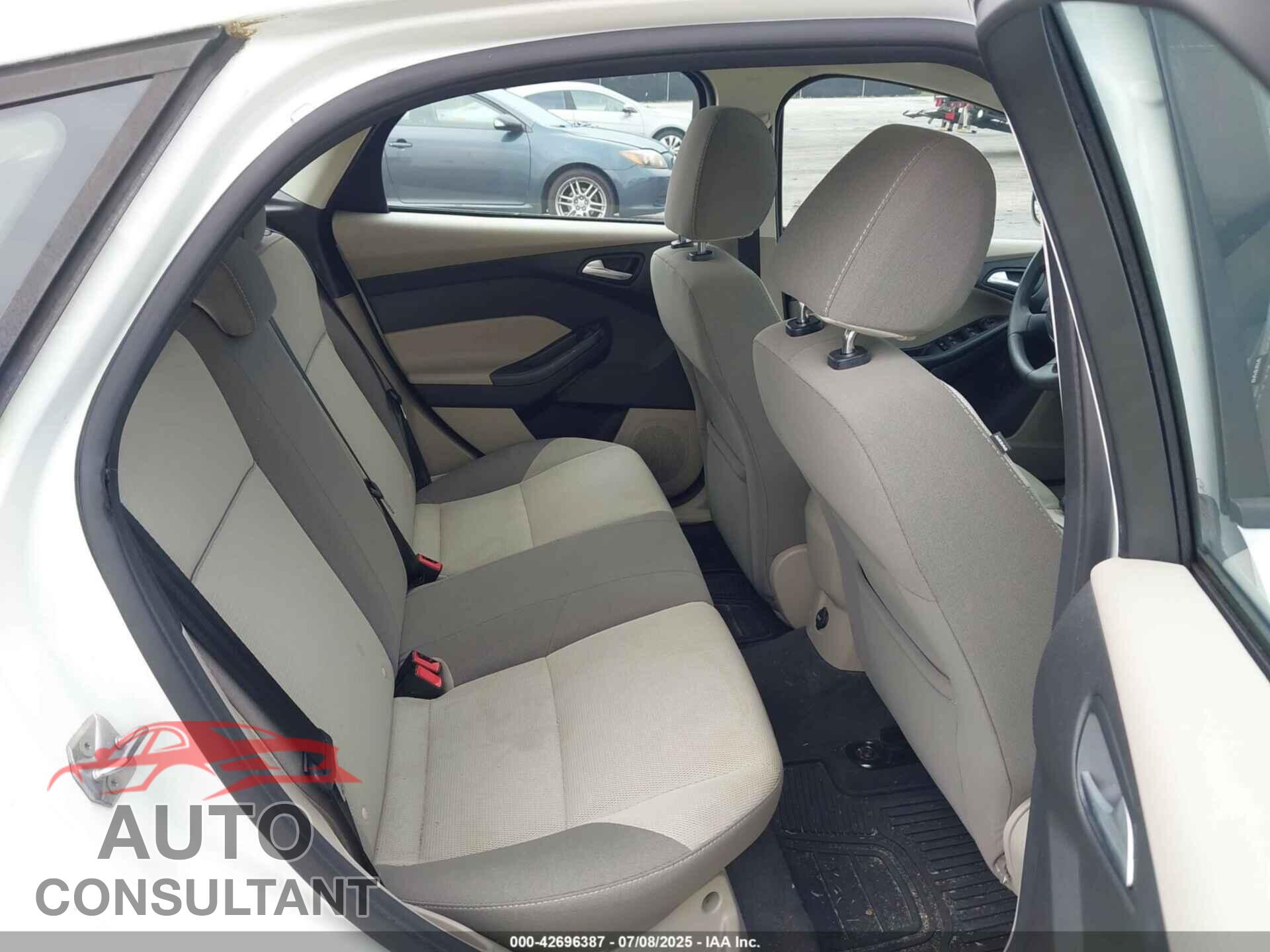 FORD FOCUS 2013 - 1FADP3K28DL203046
