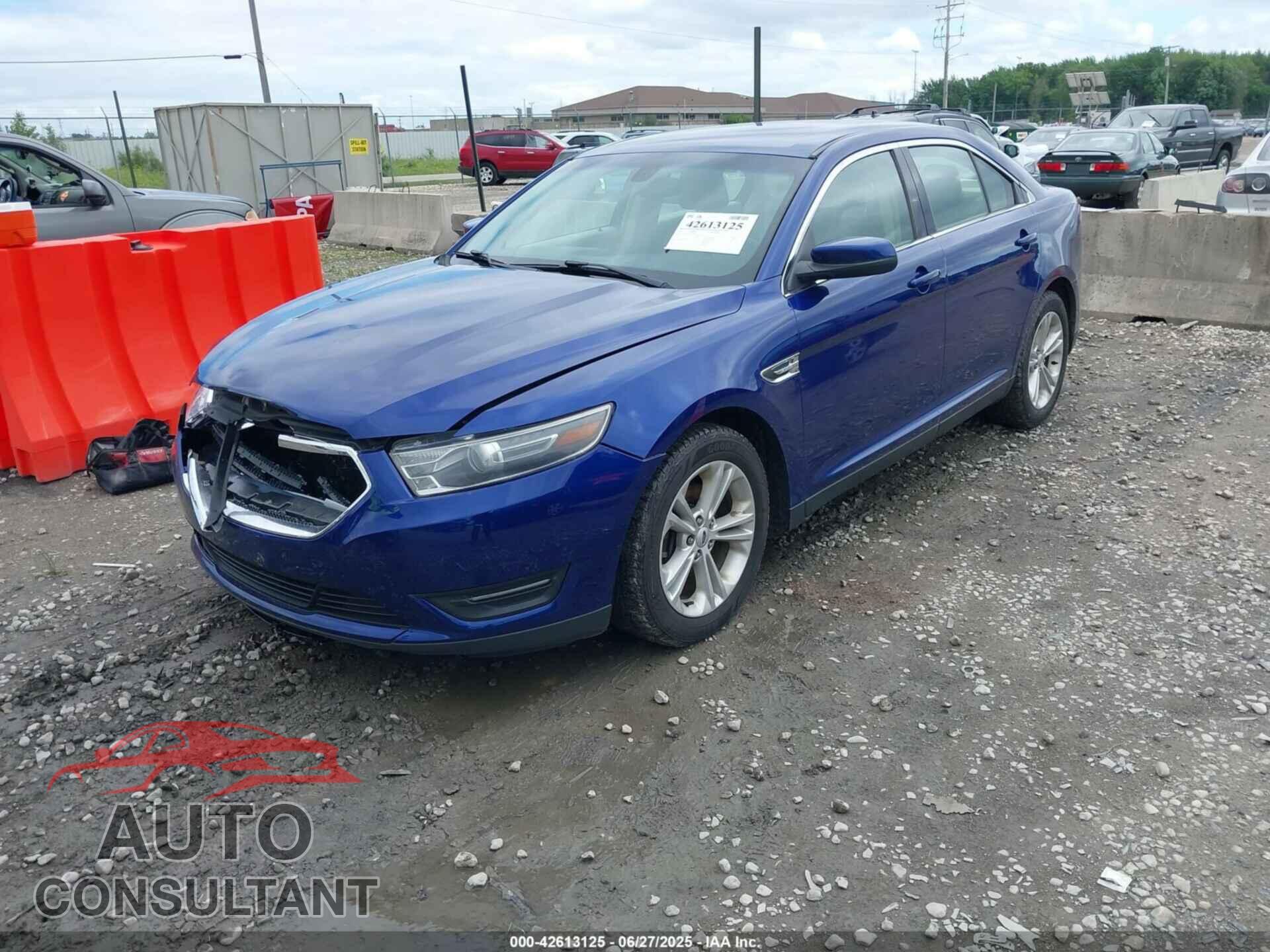 FORD TAURUS 2015 - 1FAHP2E85FG117913
