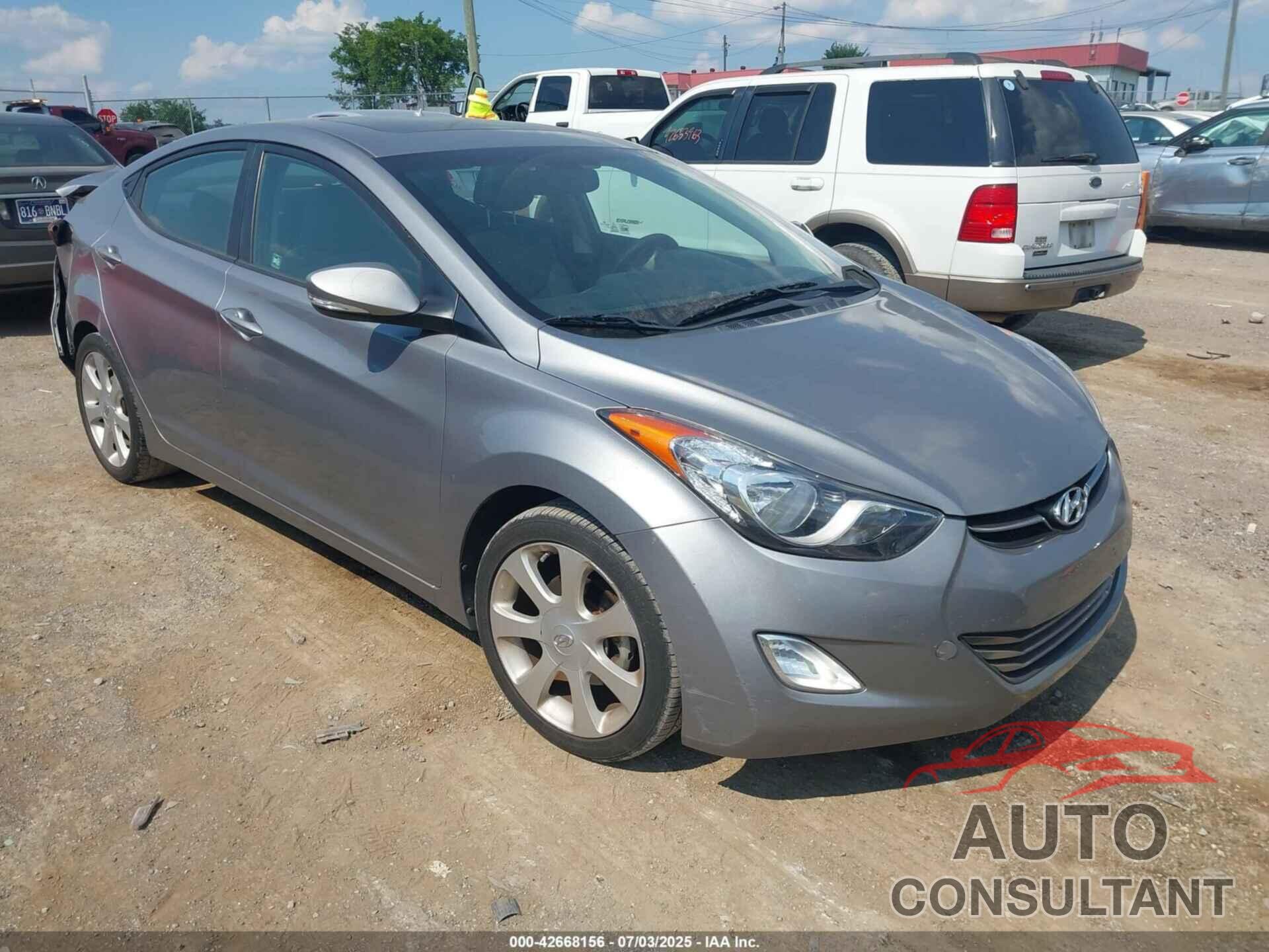 HYUNDAI ELANTRA 2013 - KMHDH4AE8DU753927