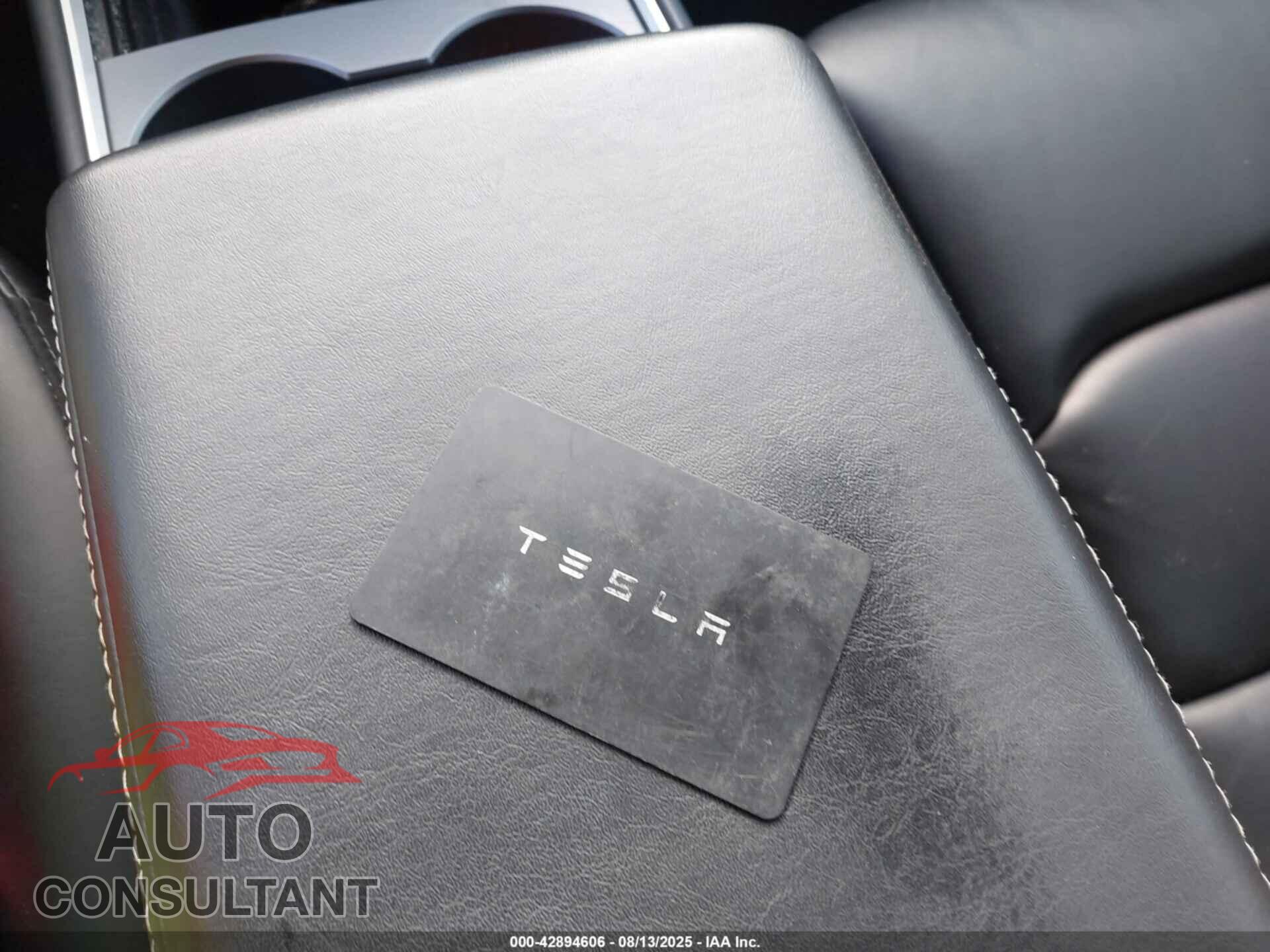 TESLA MODEL 3 2022 - 5YJ3E1EA2NF107243