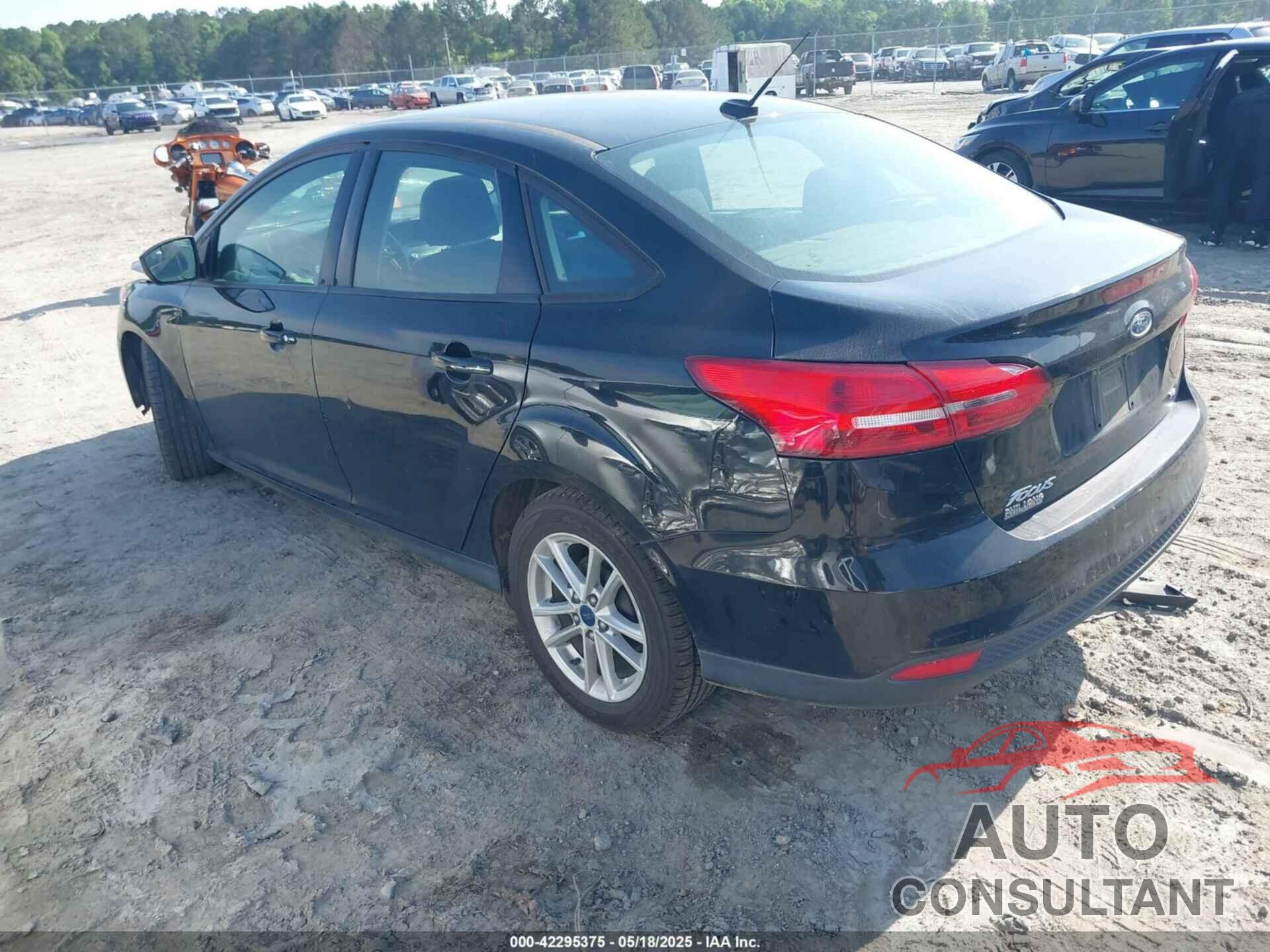 FORD FOCUS 2017 - 1FADP3F24HL332725