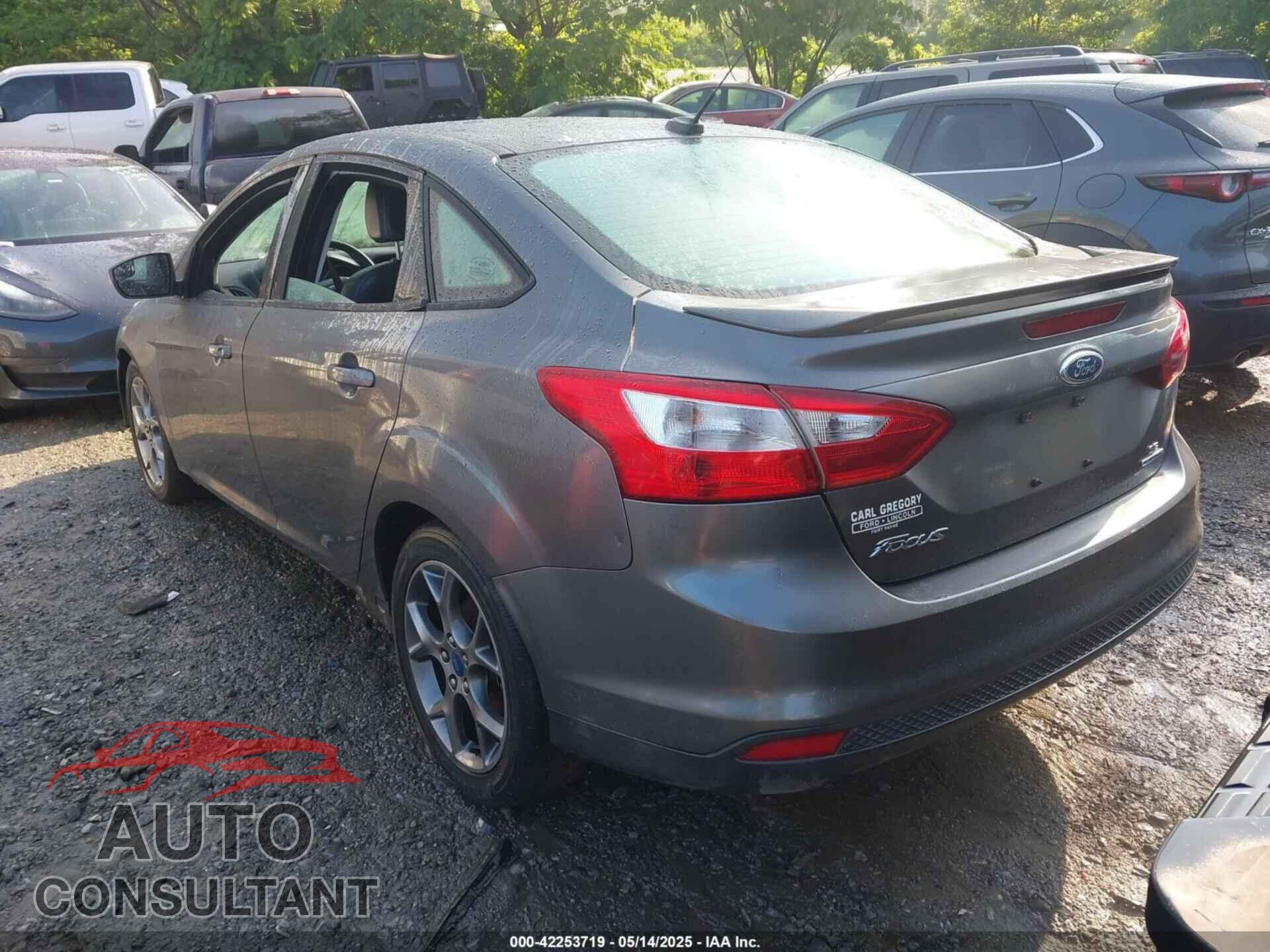FORD FOCUS 2013 - 1FADP3F28DL259224