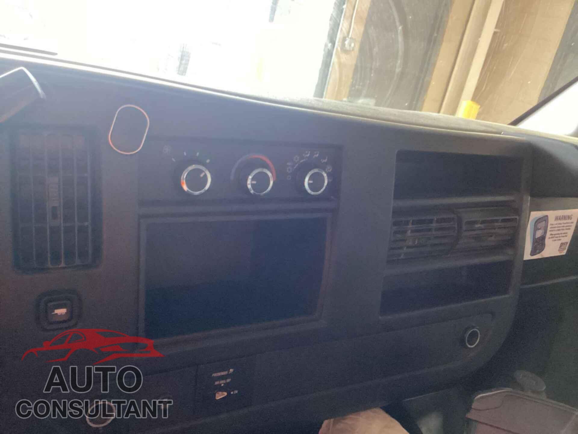 CHEVROLET EXPRESS 2500 2014 - 1GCWGFCA4E1206095
