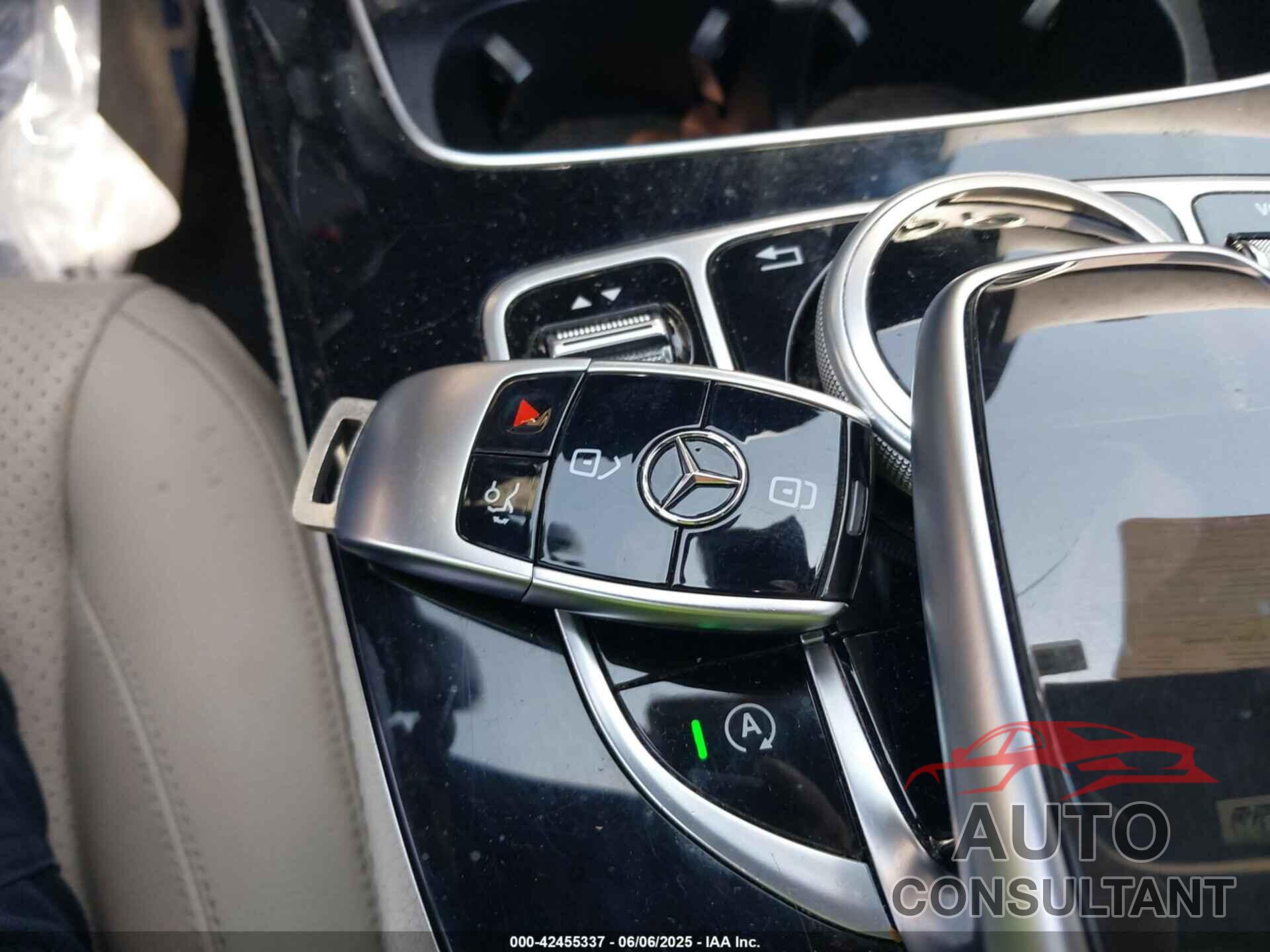 MERCEDES-BENZ E 300 2017 - WDDZF4JB4HA185209