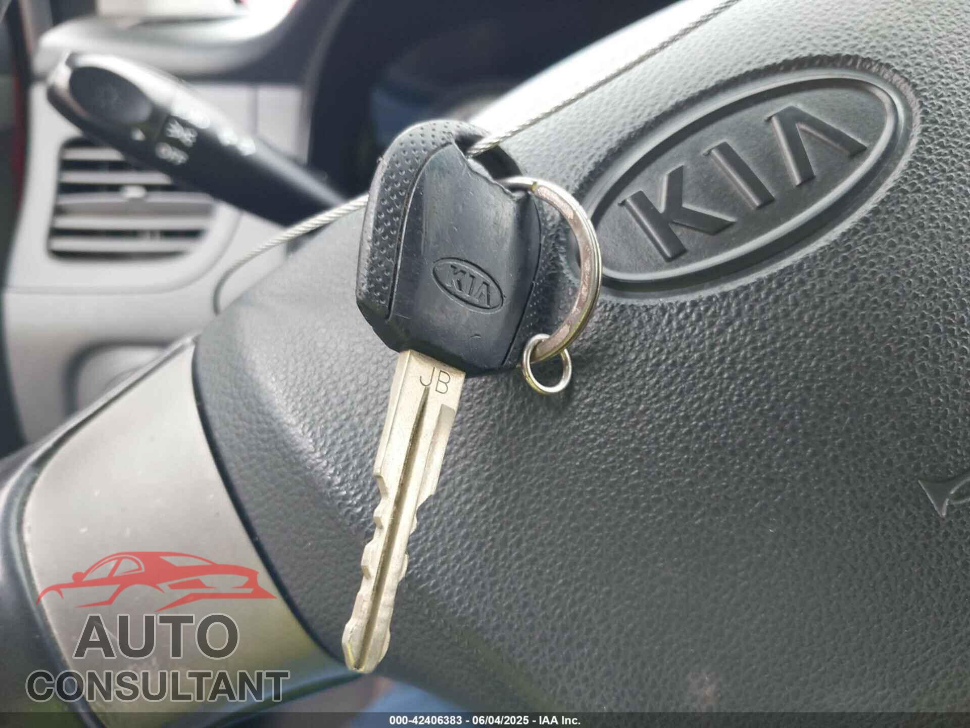 KIA RIO 2009 - KNADE223796456882