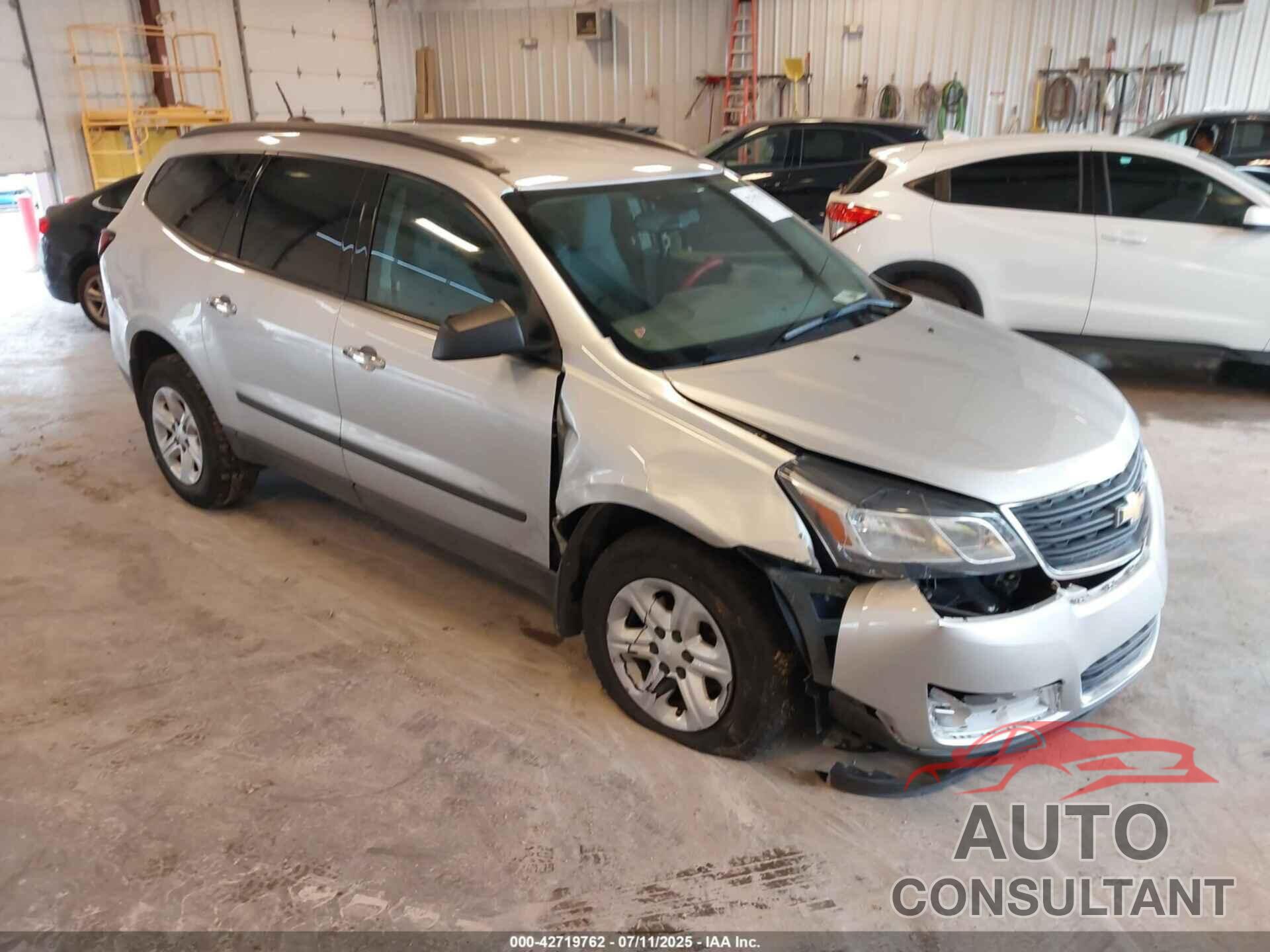 CHEVROLET TRAVERSE 2017 - 1GNKRFEDXHJ240652