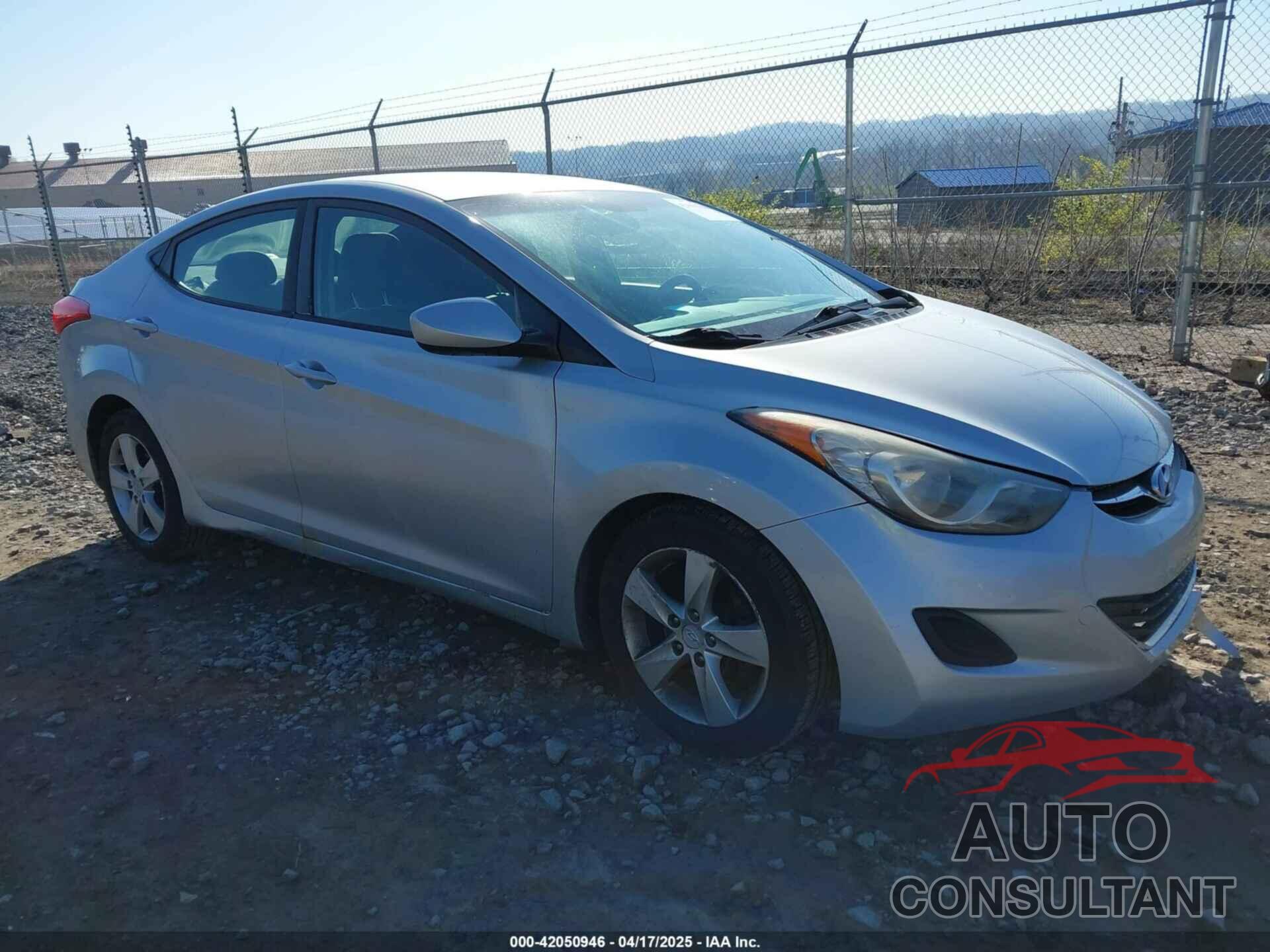HYUNDAI ELANTRA 2013 - 5NPDH4AE7DH258200
