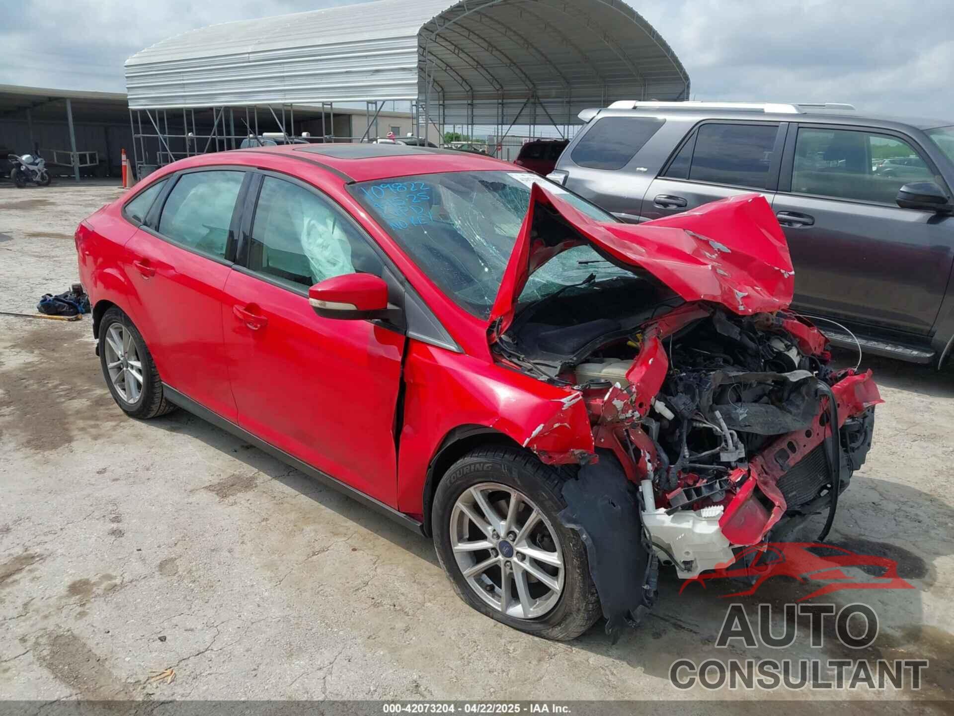 FORD FOCUS 2015 - 1FADP3F23FL233620