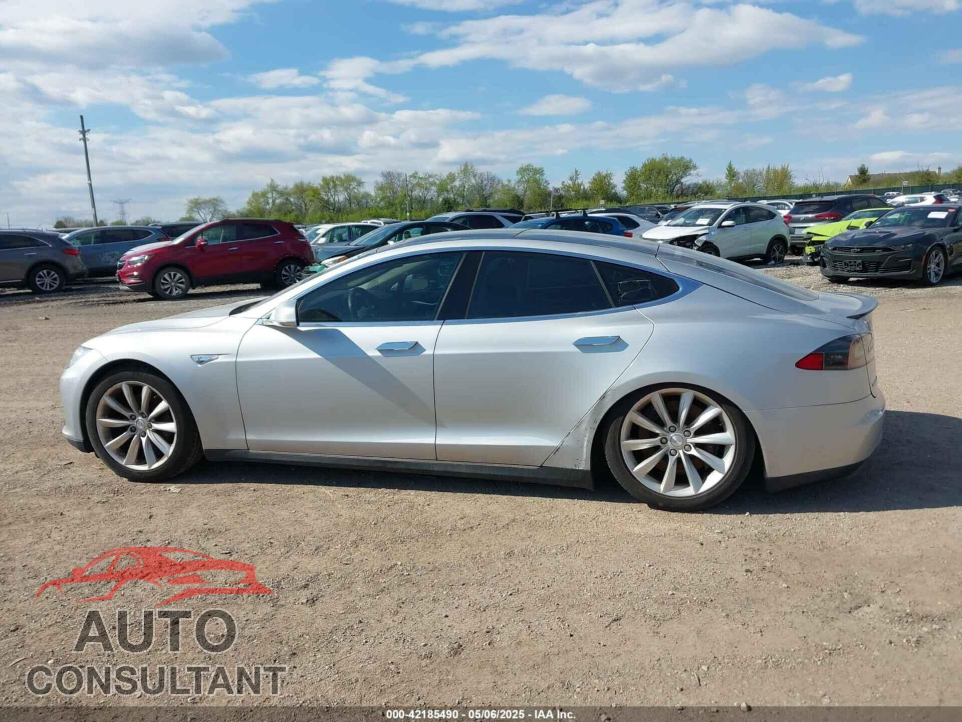 TESLA MODEL S 2012 - 5YJSA1DP3CFP01348