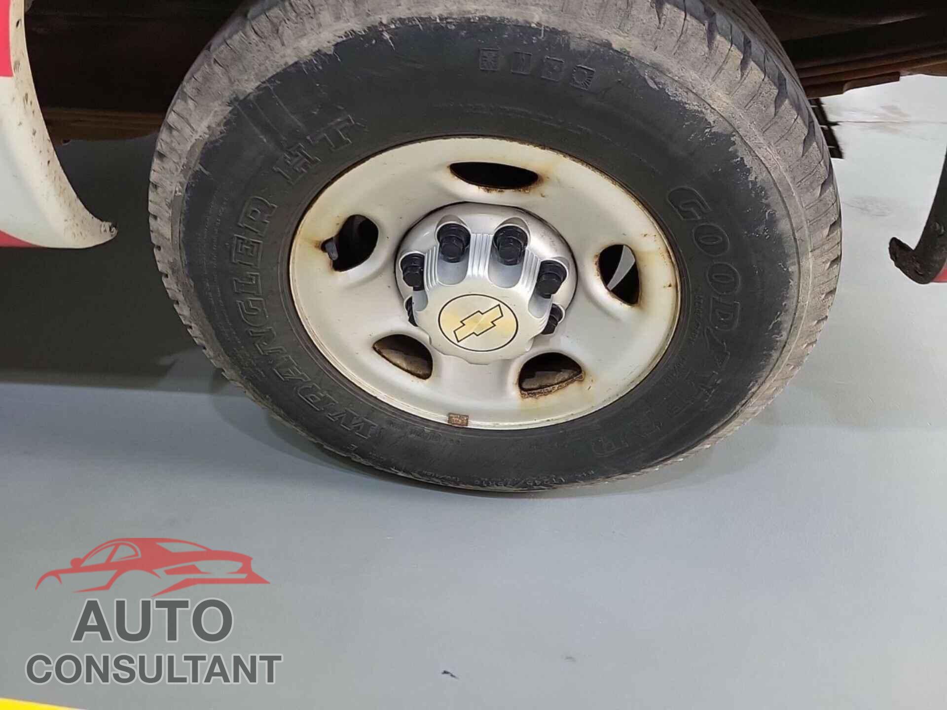 CHEVROLET EXPRESS G2500 2014 - 1GCWGFBA4E1106211