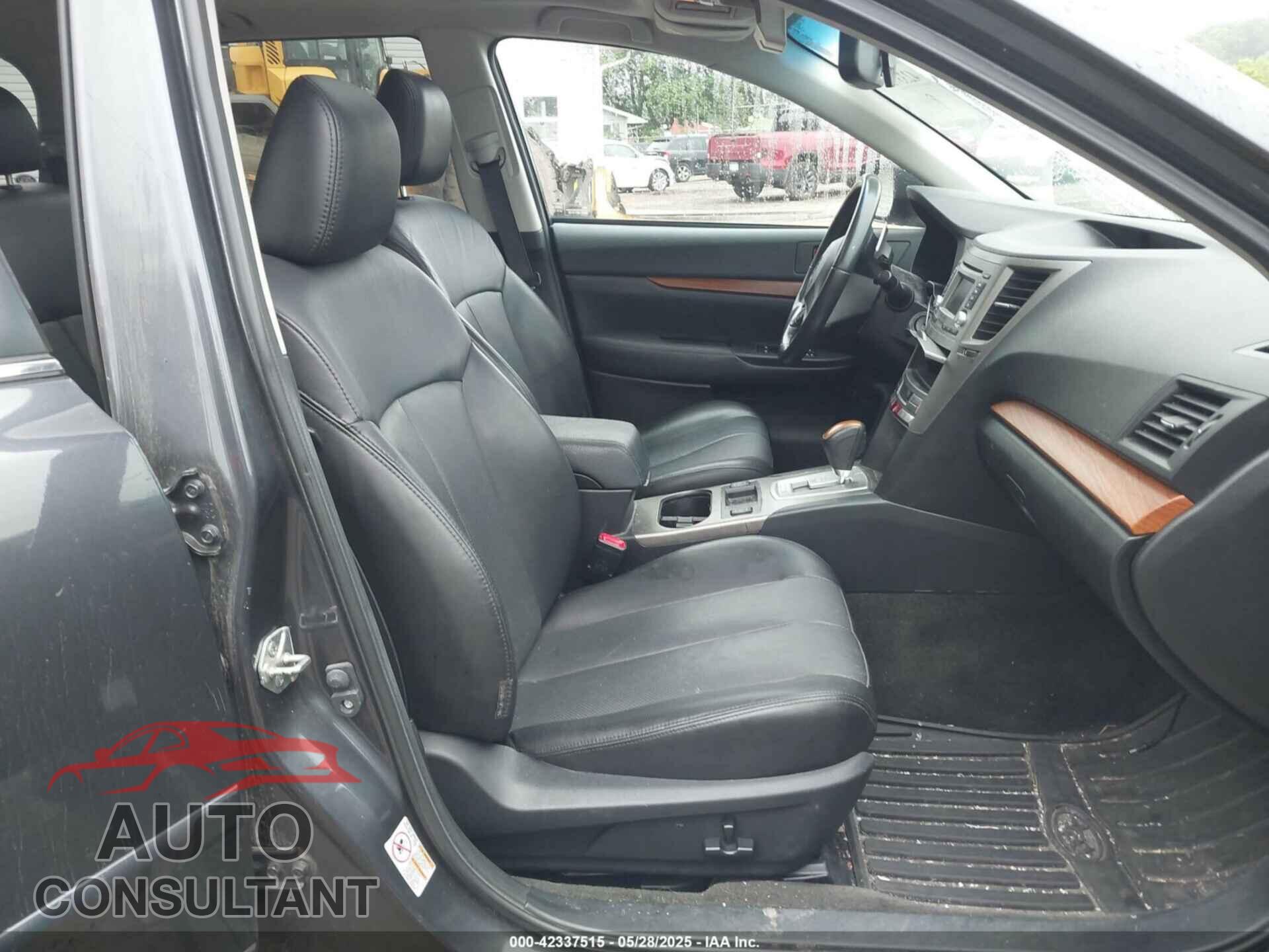 SUBARU OUTBACK 2013 - 4S4BRCKC8D3219084