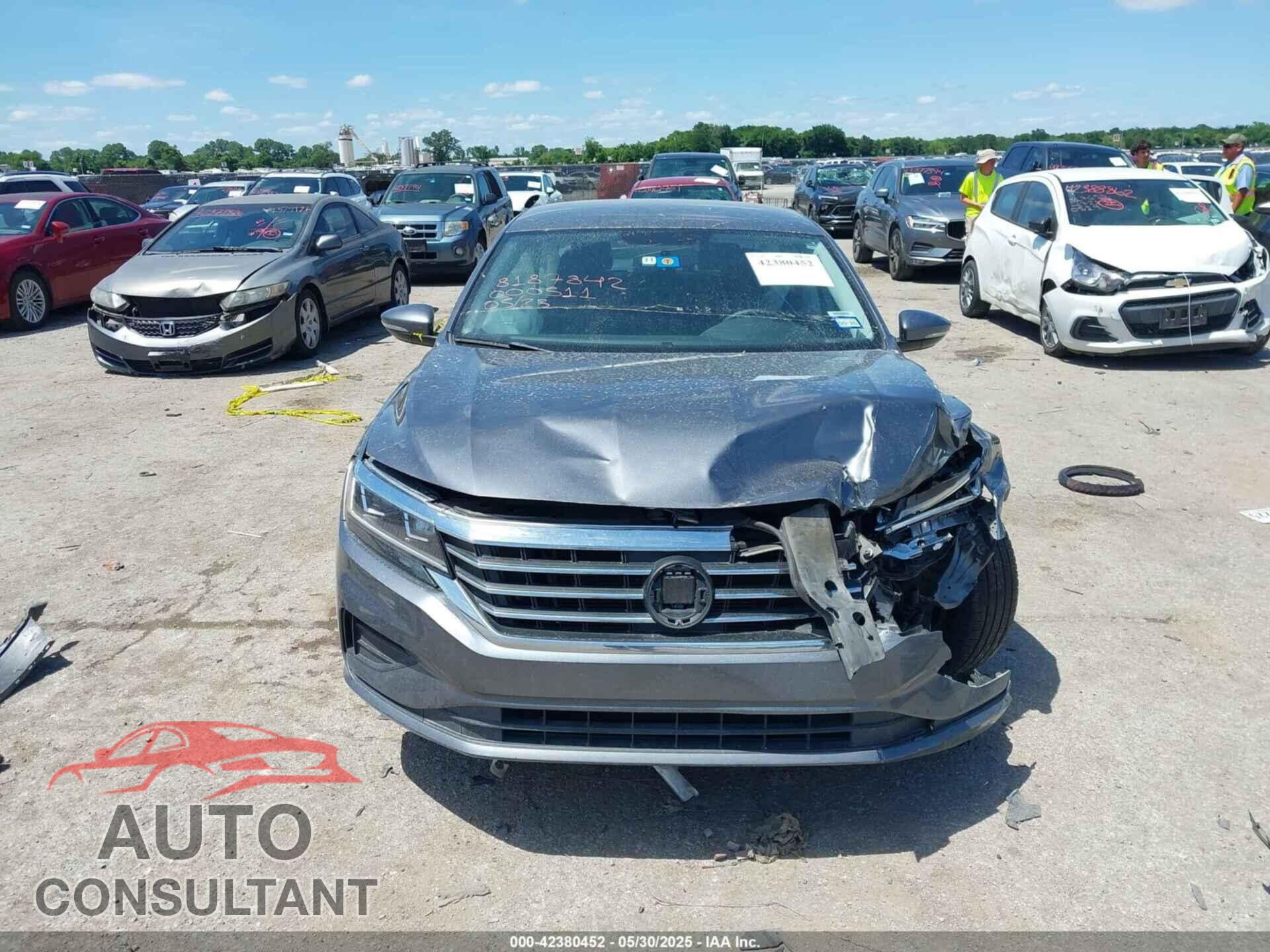 VOLKSWAGEN PASSAT 2021 - 1VWAA7A36MC000511