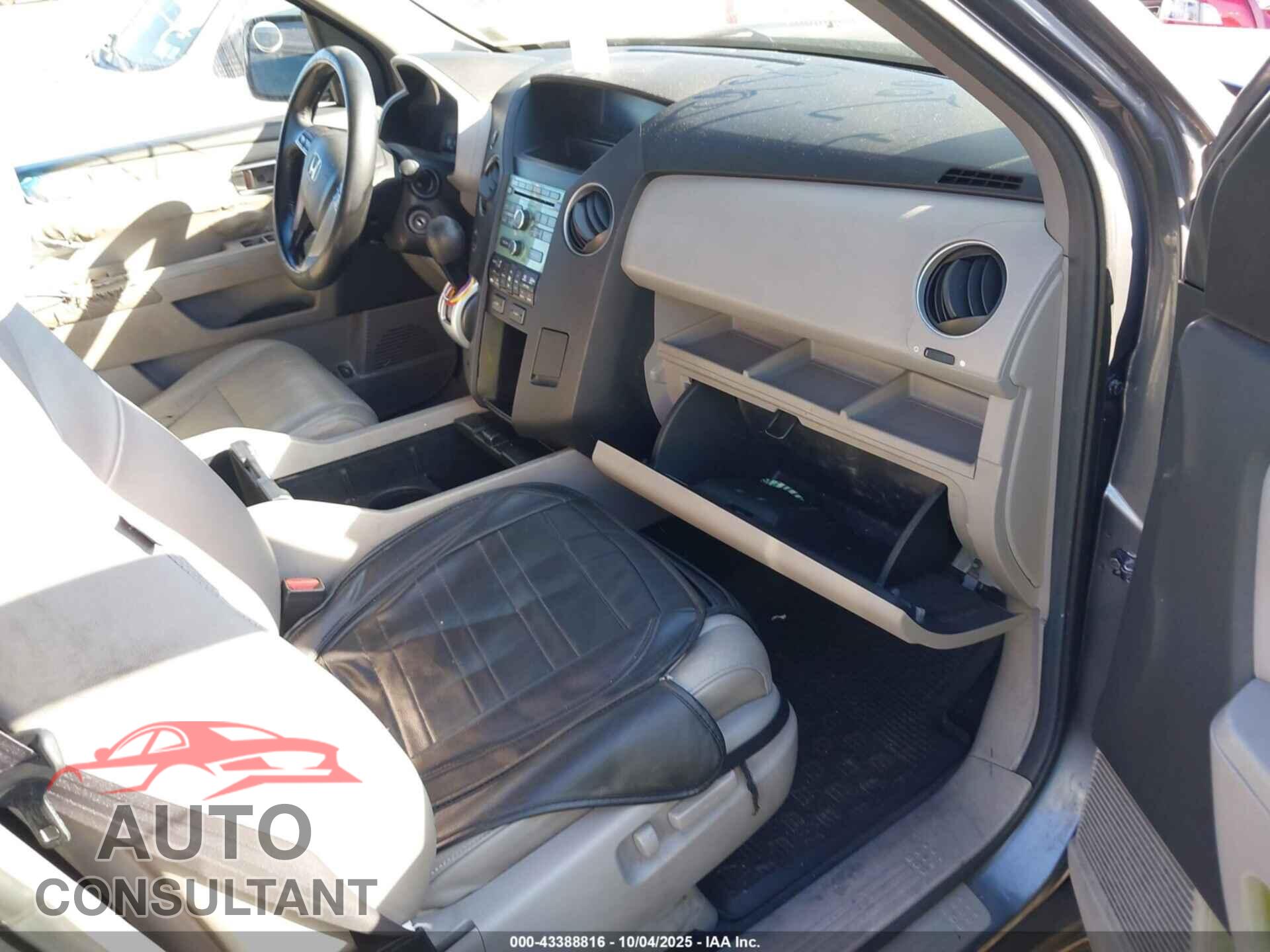 HONDA PILOT 2011 - 5FNYF4H55BB009192