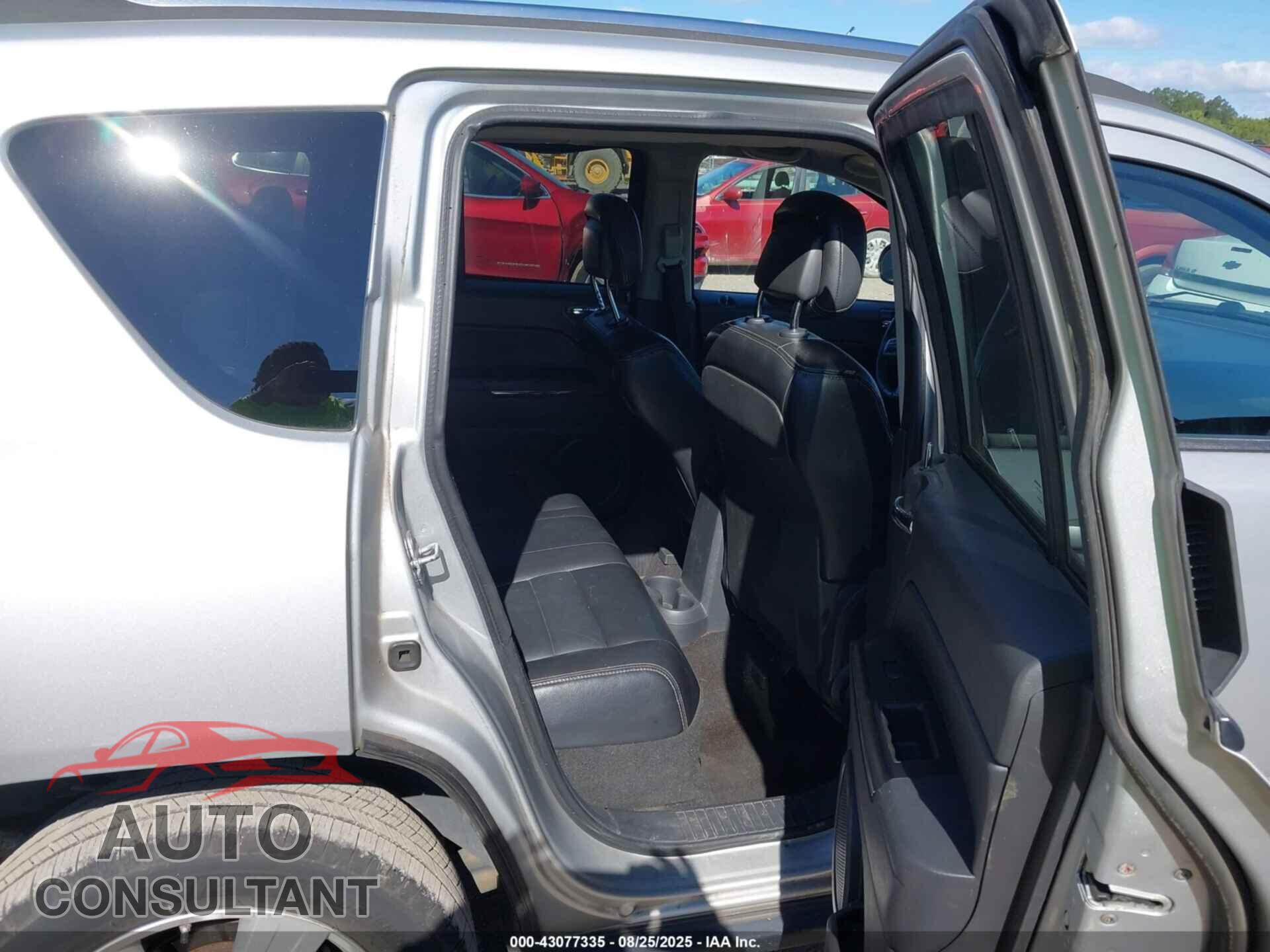 JEEP COMPASS 2011 - 1J4NF5FB8BD158506