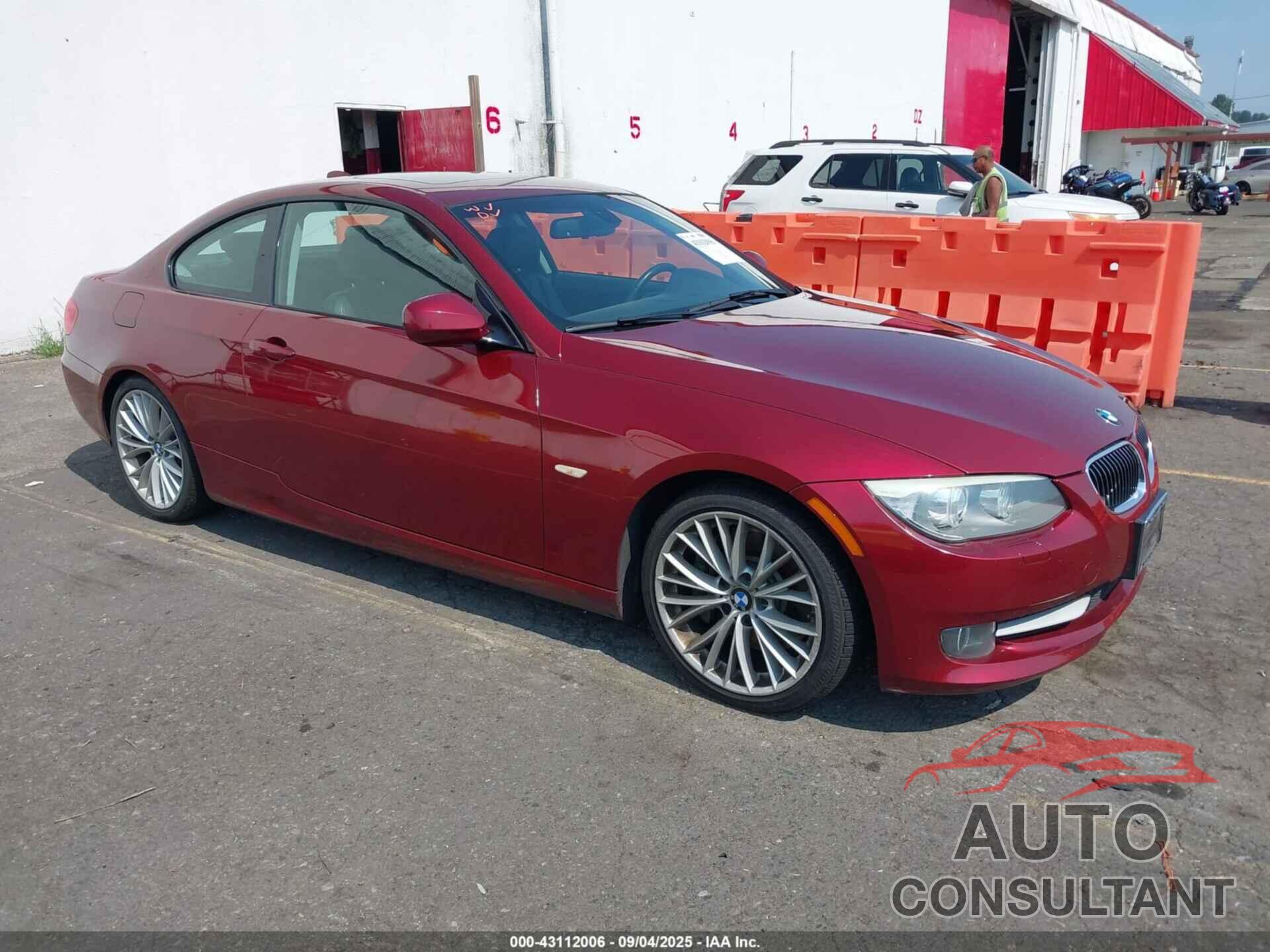 BMW 335I 2011 - WBAKG7C59BE263952