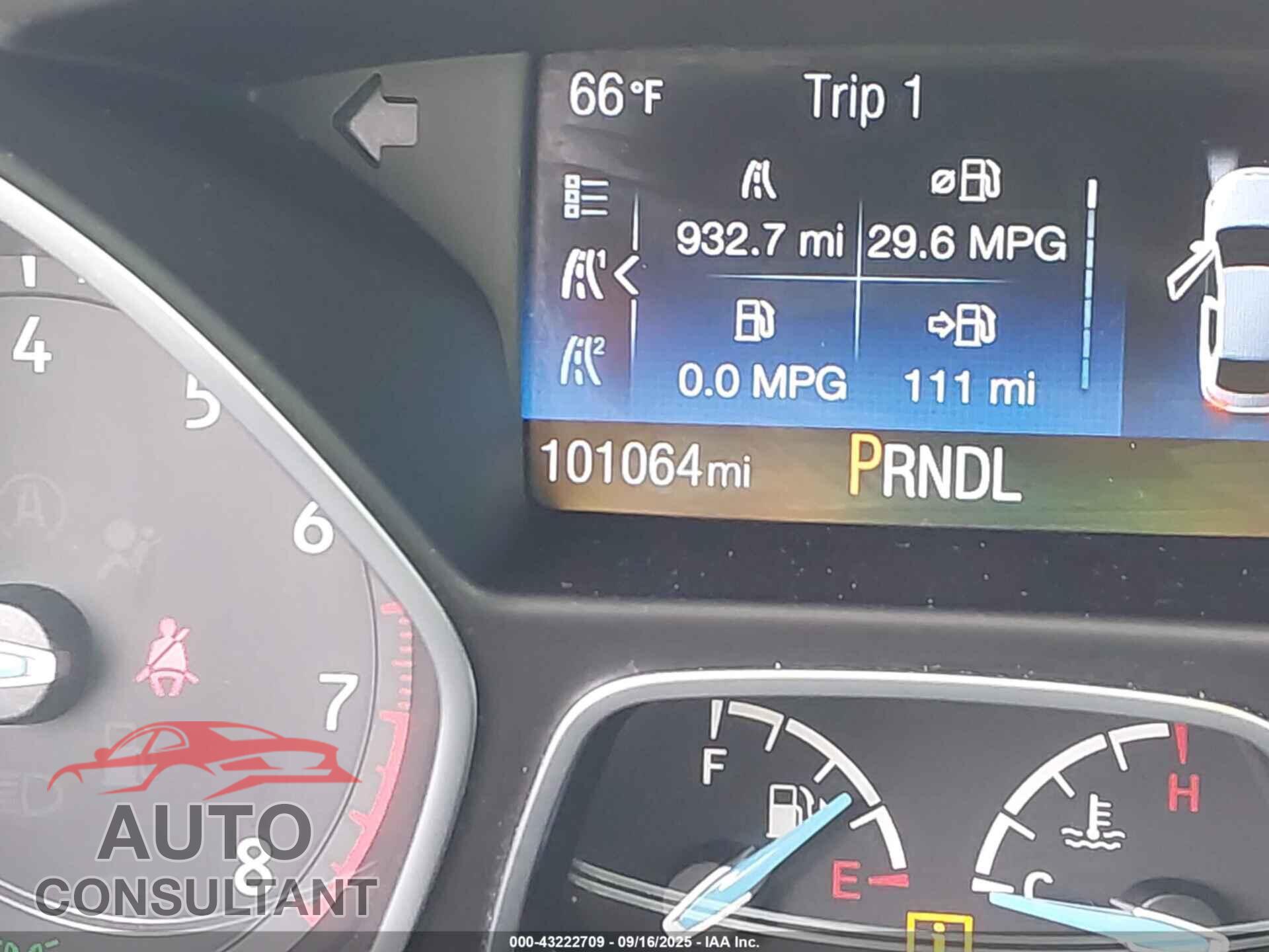 FORD FOCUS 2017 - 1FADP3K25HL215709