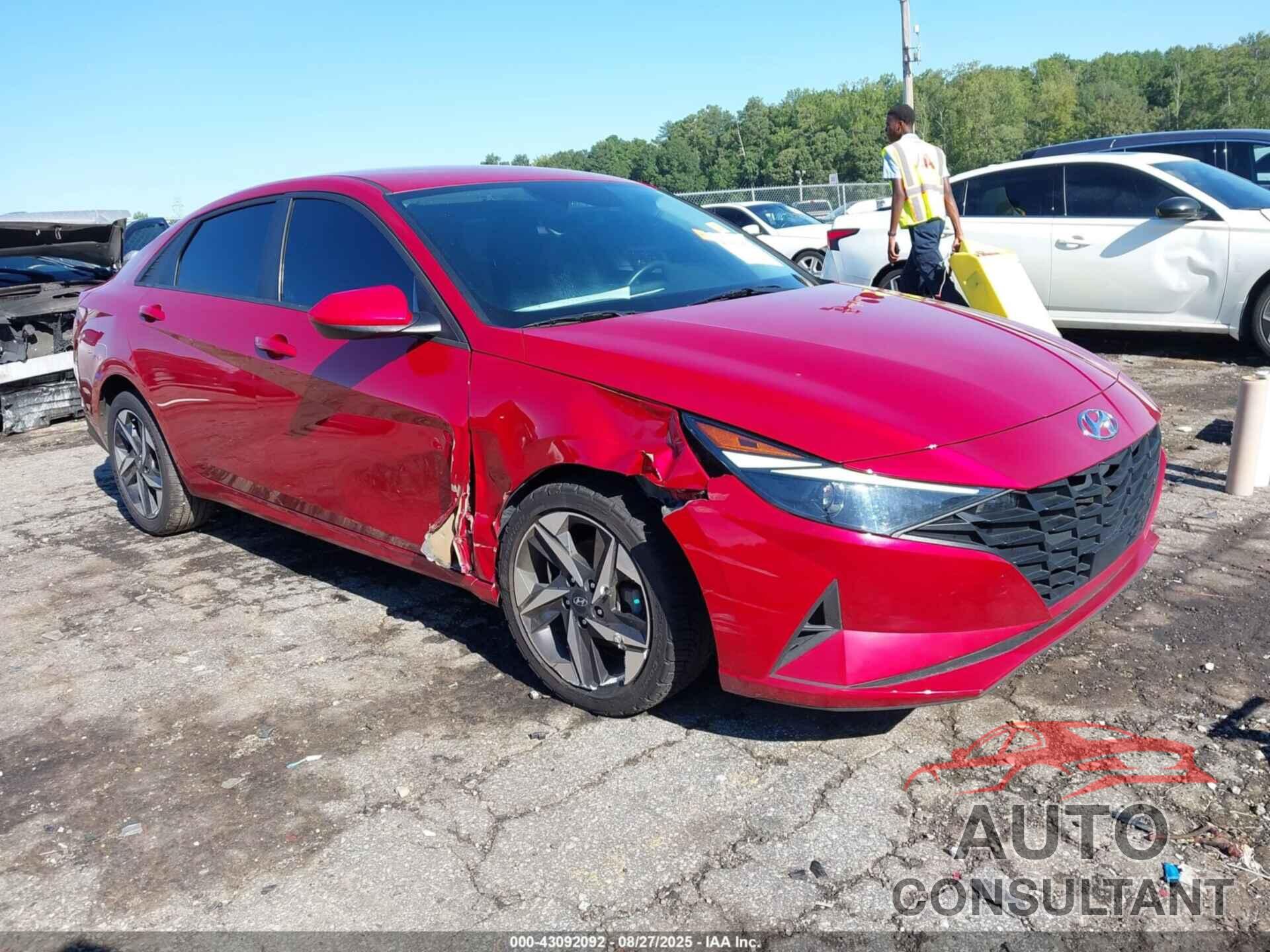 HYUNDAI ELANTRA 2023 - KMHLS4AG3PU430856