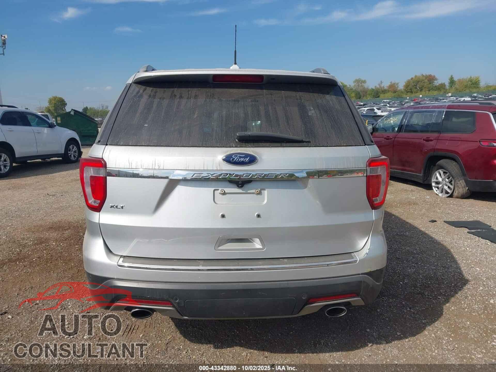 FORD EXPLORER 2018 - 1FM5K7D85JGB97860