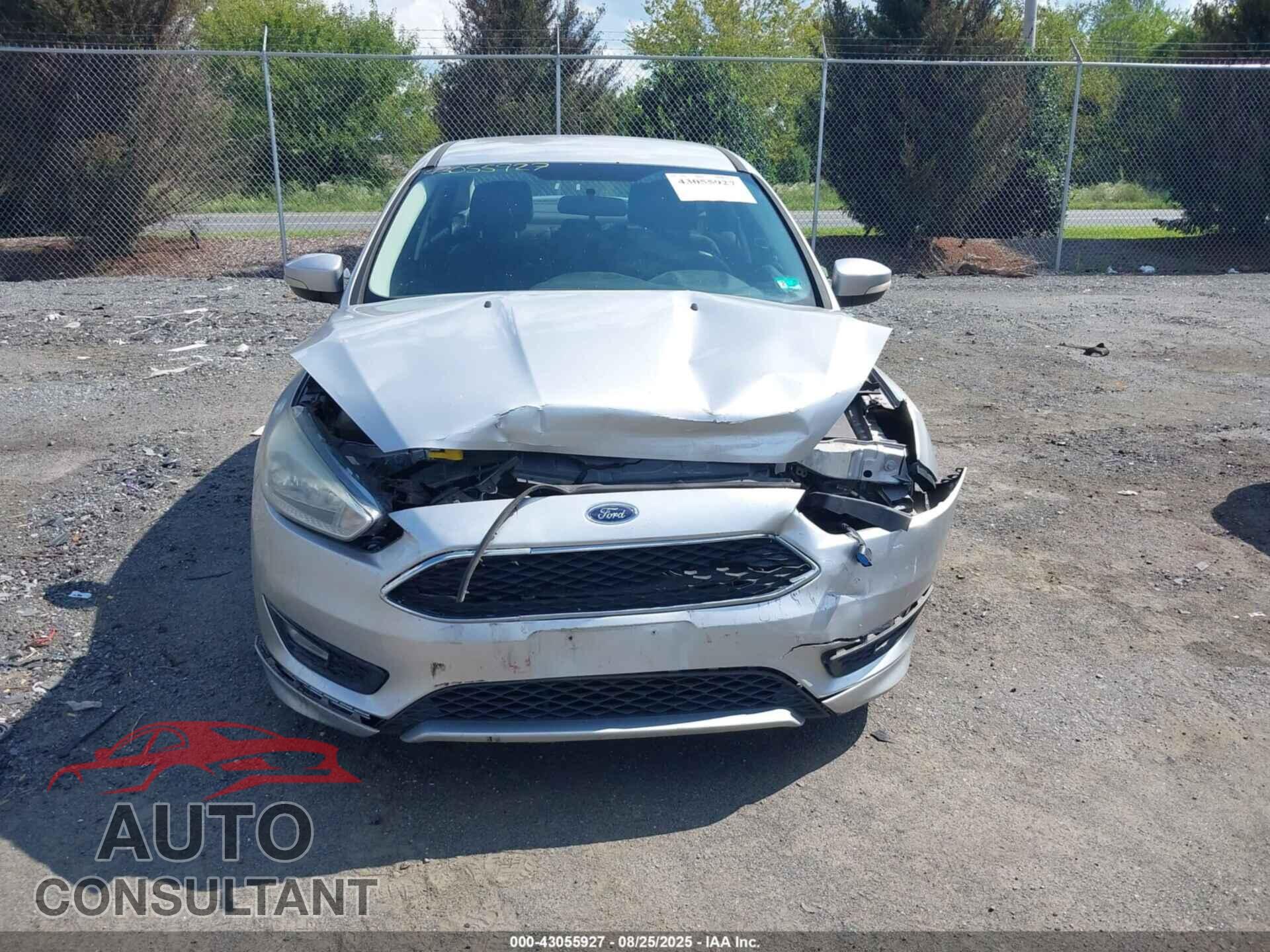 FORD FOCUS 2015 - 1FADP3F24FL228457